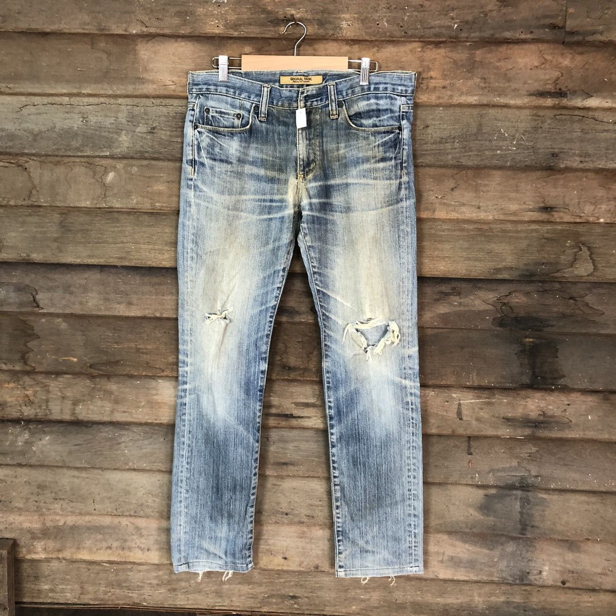 Japanese Brand Original Basic uniqlo japan distressed Denim Pants #4540 Size US 32 / EU 48 - 1 Thumbnail