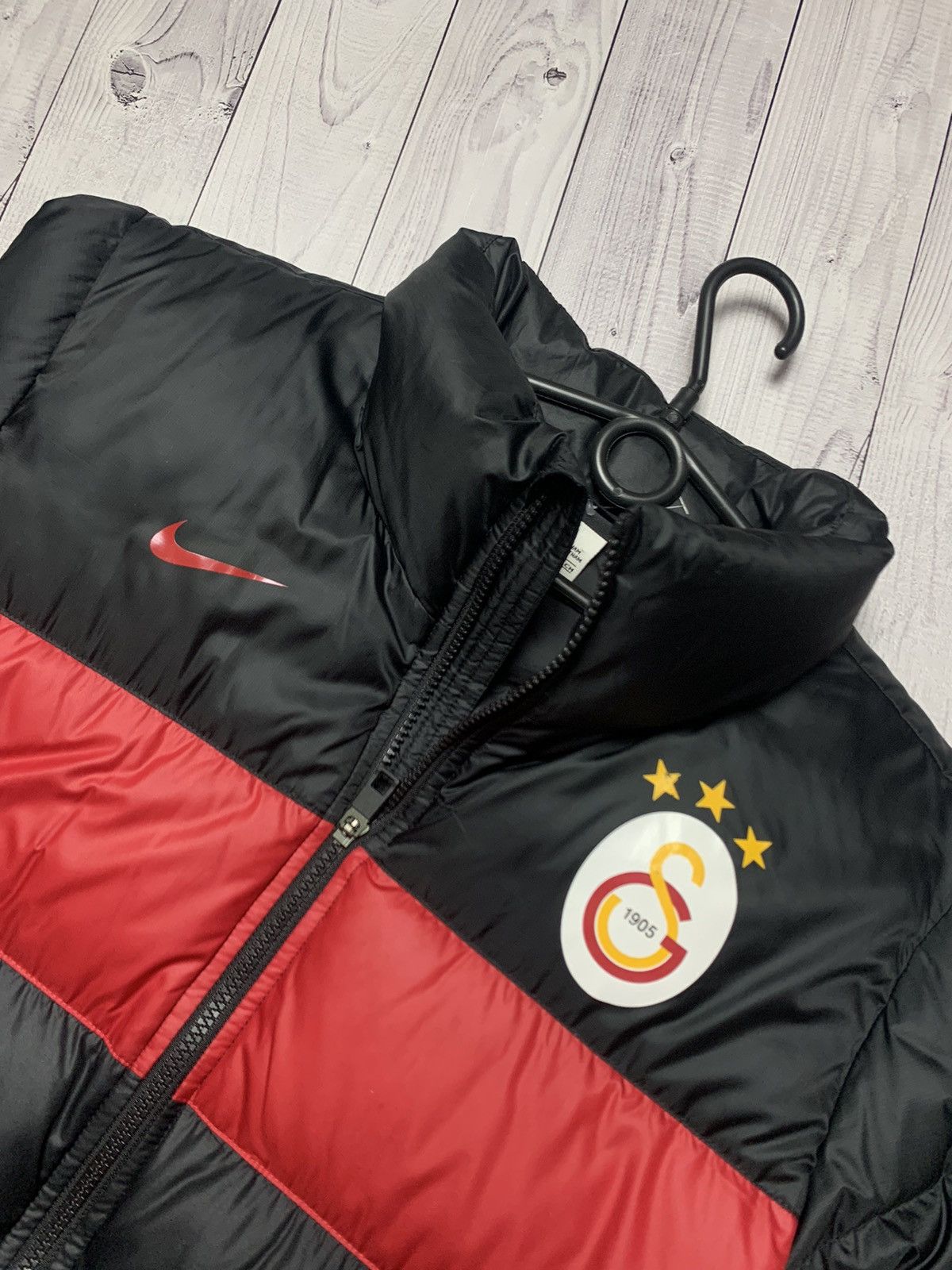 Vintage Vintage Nike down jacket soccer Galatasaray size S Size US S / EU 44-46 / 1 - 2 Thumbnail