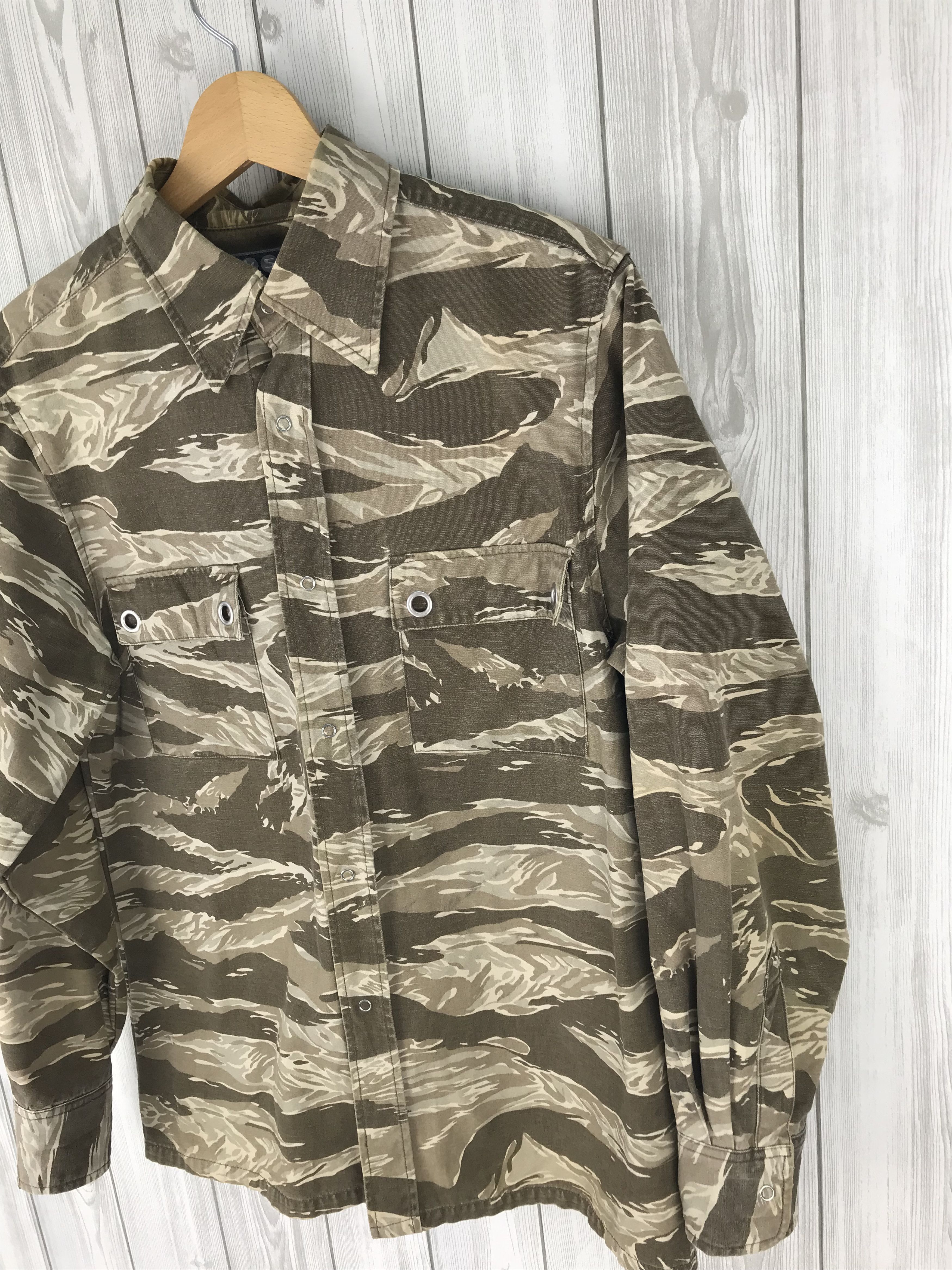 Japanese Brand Japanese Brand Military Camoufledged Snap button Shirt Size US M / EU 48-50 / 2 - 6 Thumbnail
