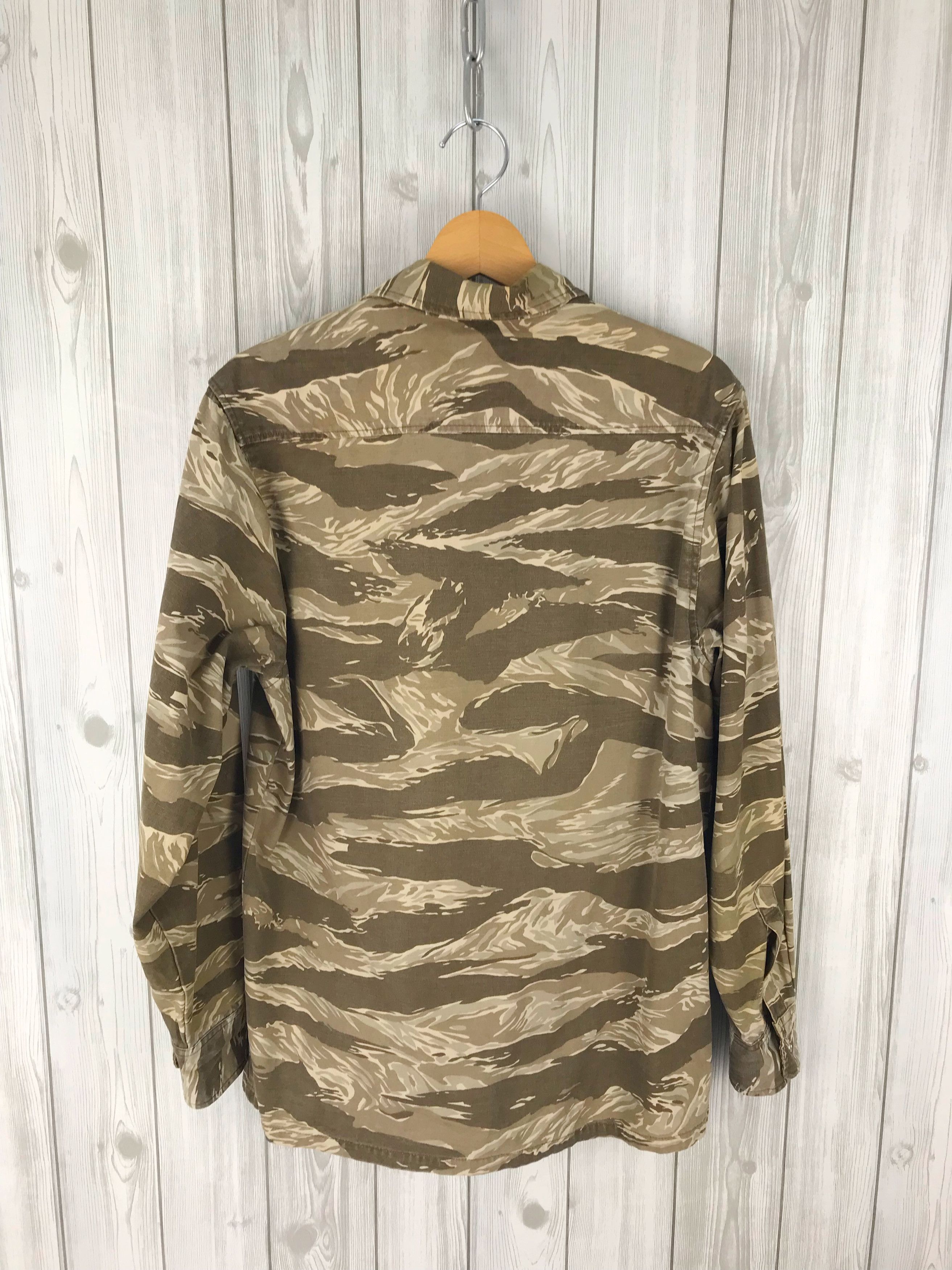 Japanese Brand Japanese Brand Military Camoufledged Snap button Shirt Size US M / EU 48-50 / 2 - 2 Thumbnail