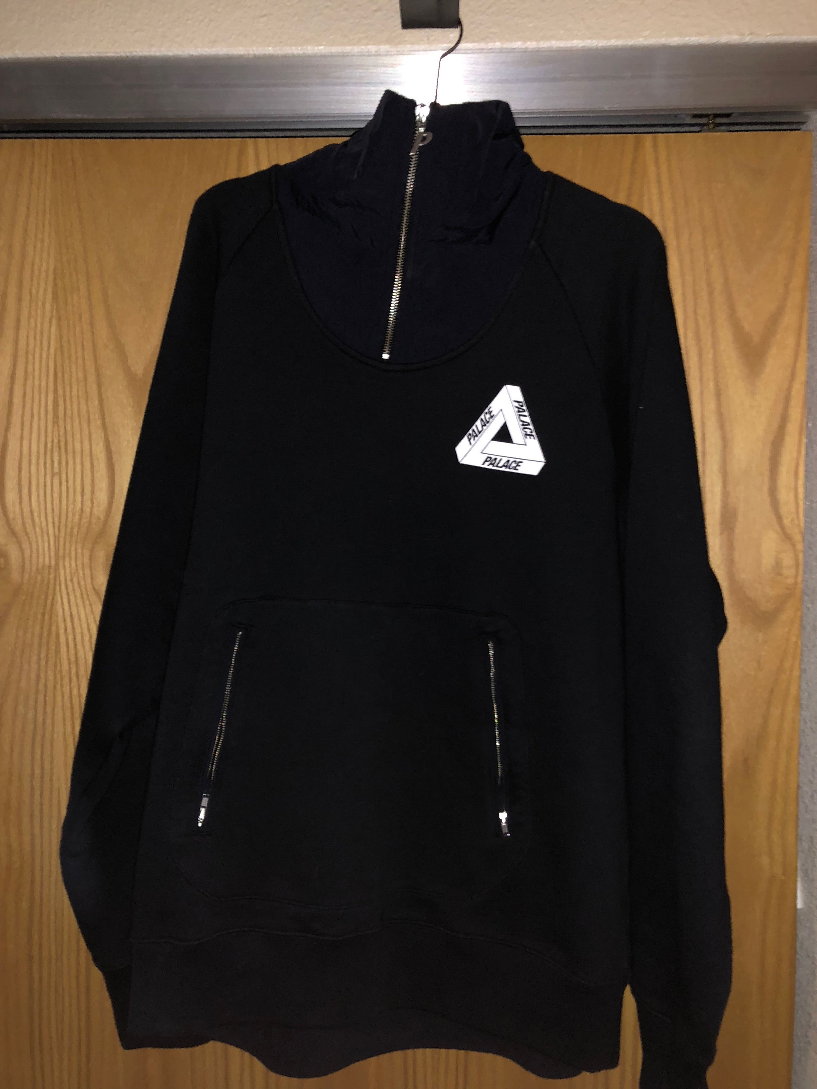 Palace P Crepe Zip Funnel - Black | Grailed 