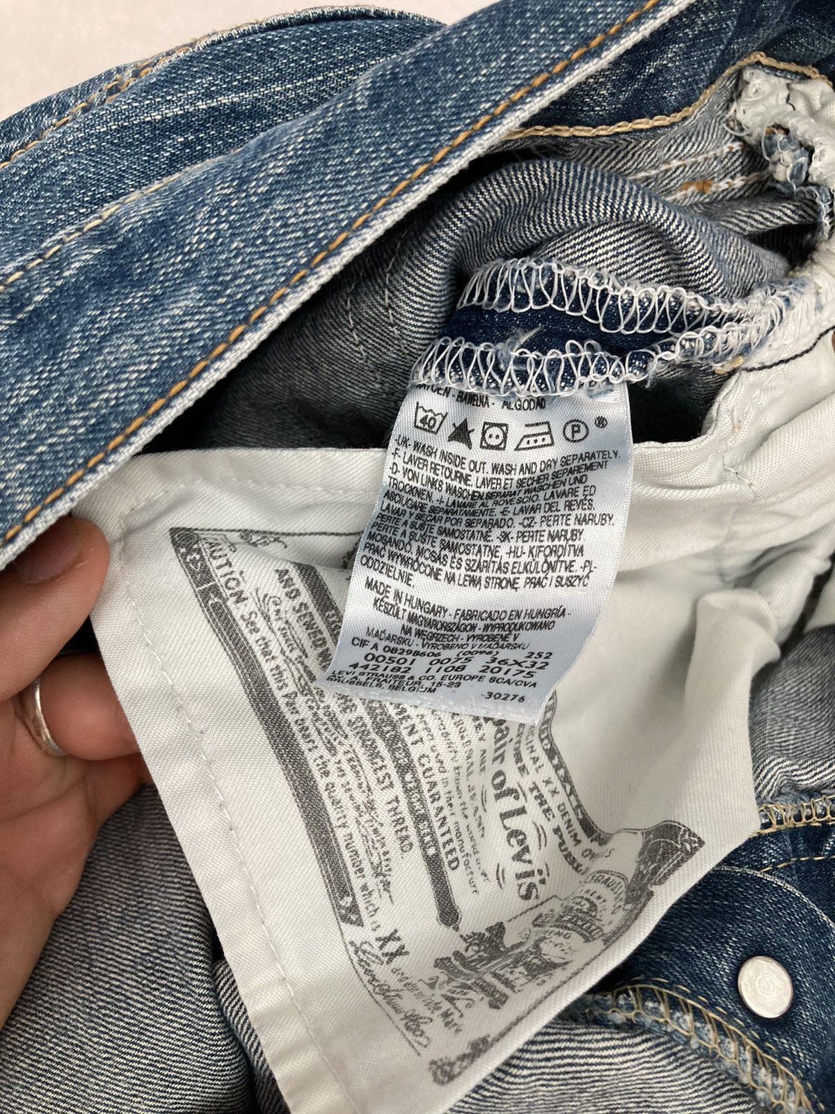 Levi's Vintage Levi’s 501 Denim y2k Retro Washed Size US 36 / EU 52 - 7 Thumbnail