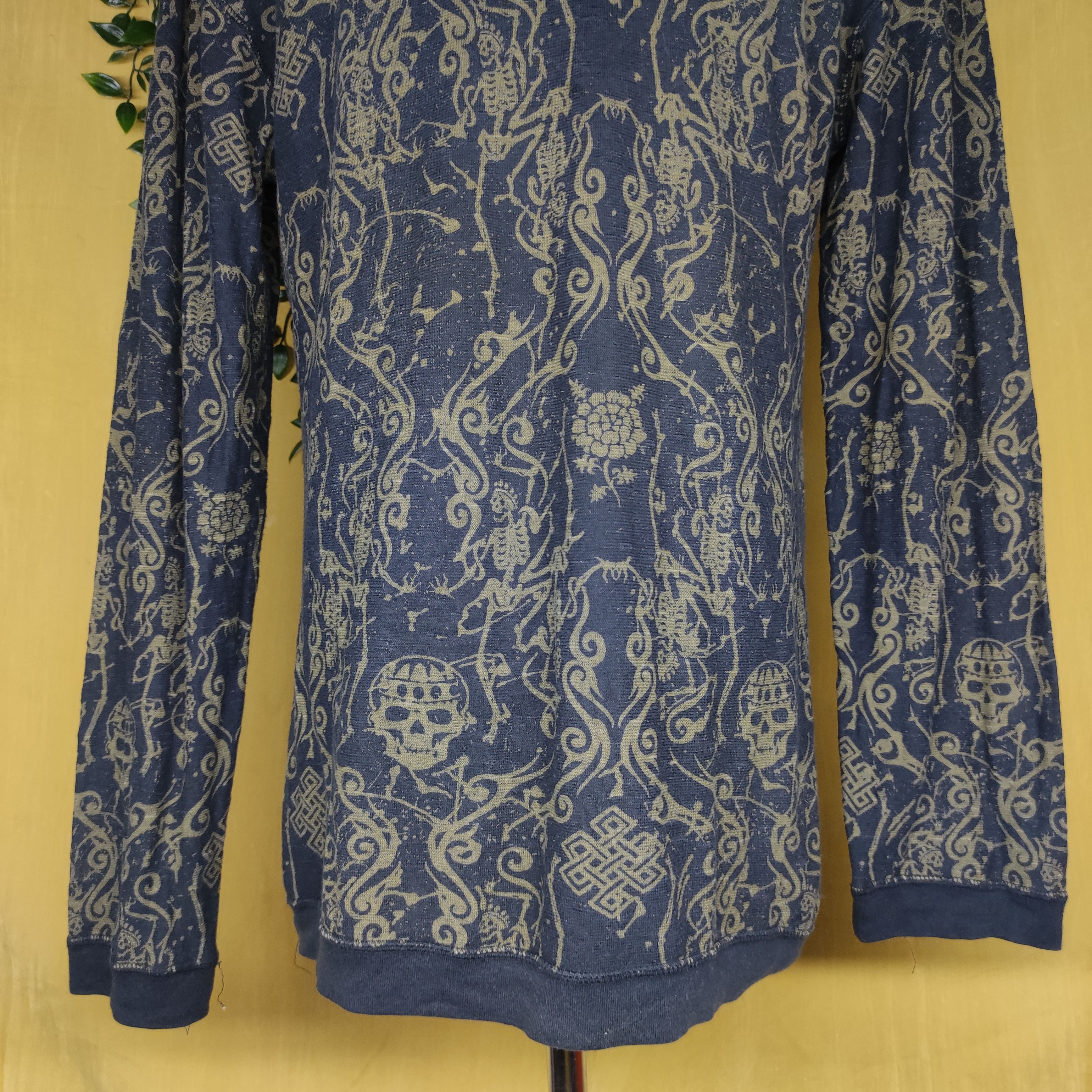 Magical Design A19 Vintage Magical Design skulls fully print THRASHED Size US M / EU 48-50 / 2 - 13 Thumbnail