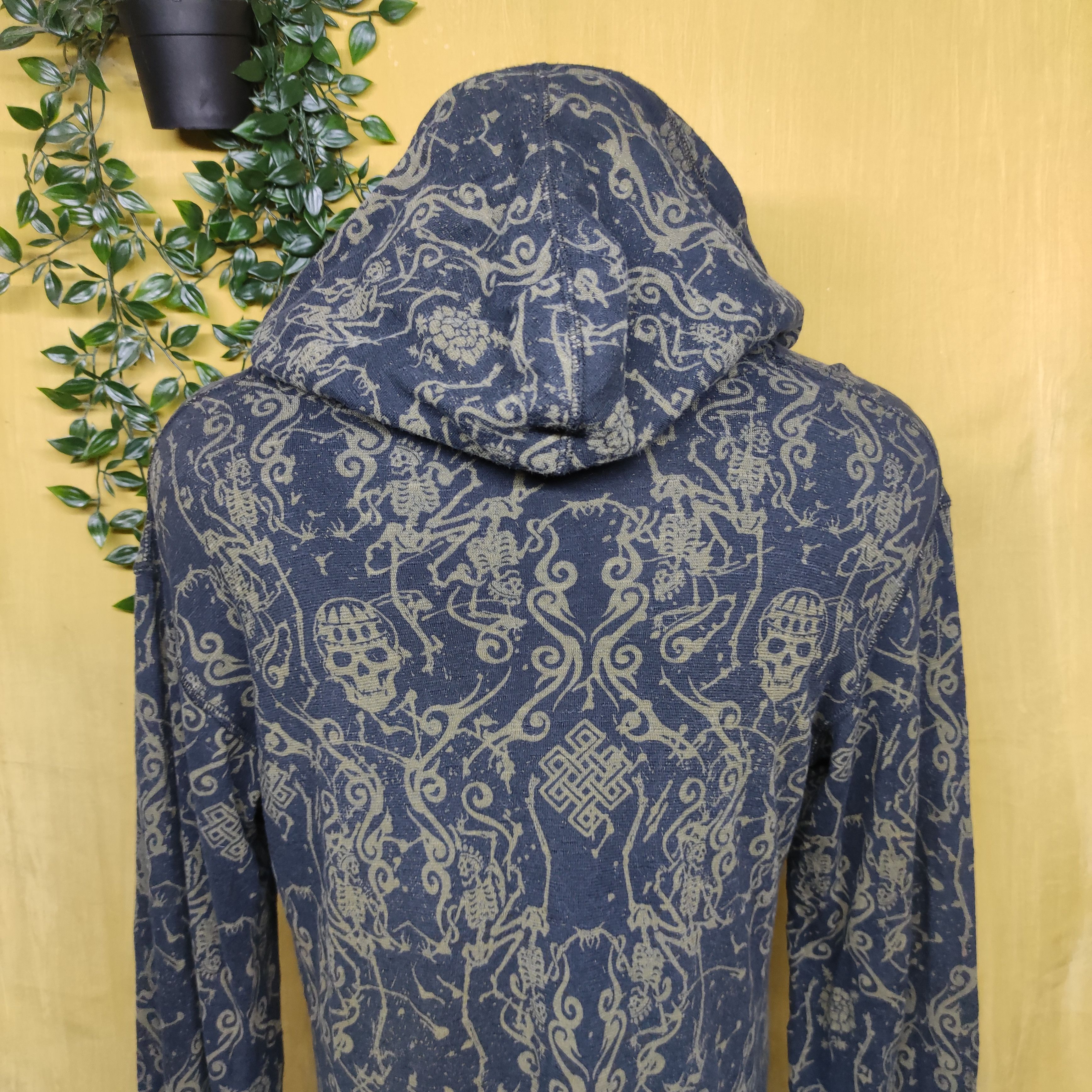 Magical Design A19 Vintage Magical Design skulls fully print THRASHED Size US M / EU 48-50 / 2 - 10 Thumbnail
