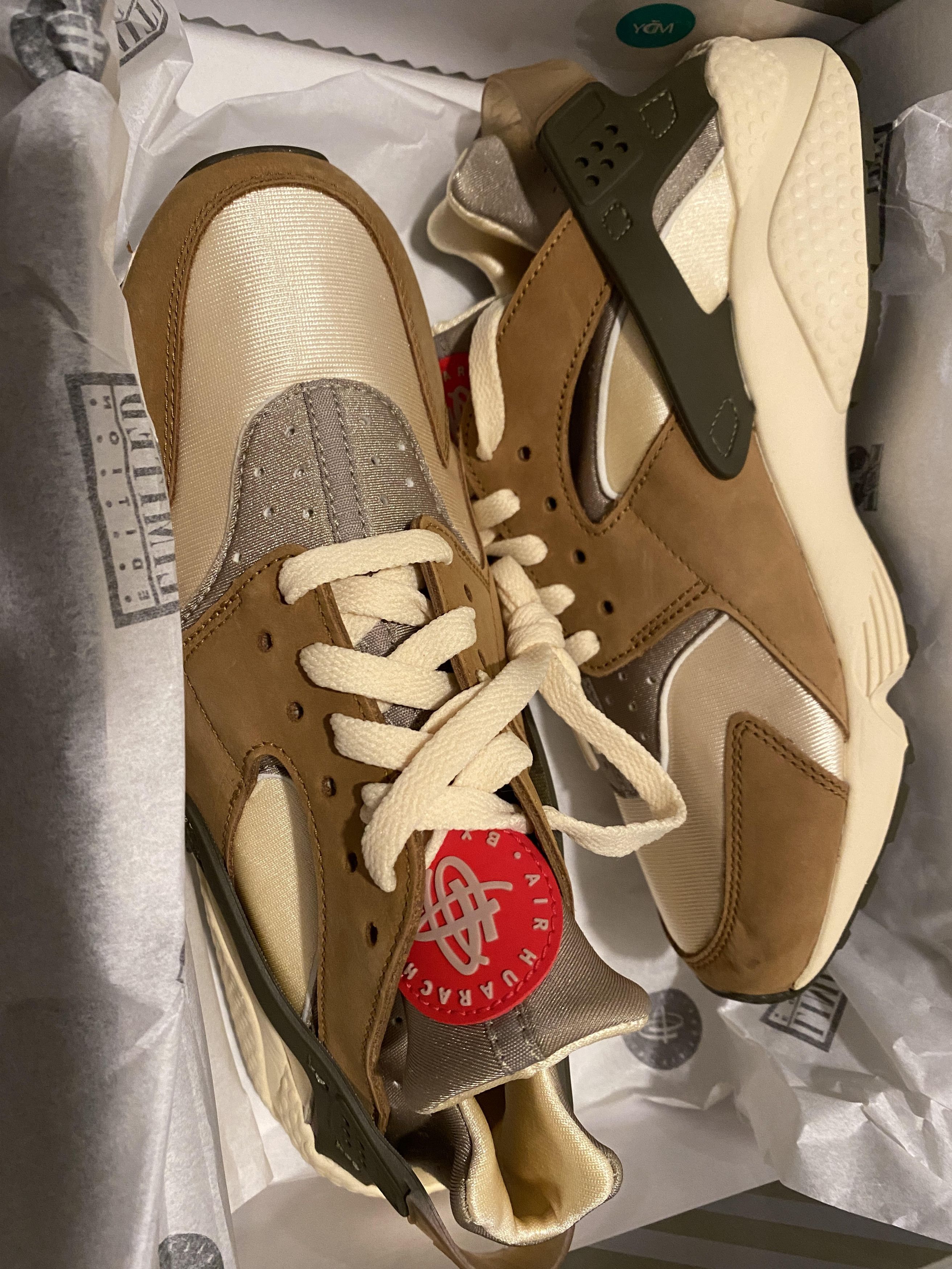 Nike × Stussy Nike Air Huarache Stussy Desert Oak (2021) Size US 9.5 / EU 42-43 - 5 Thumbnail