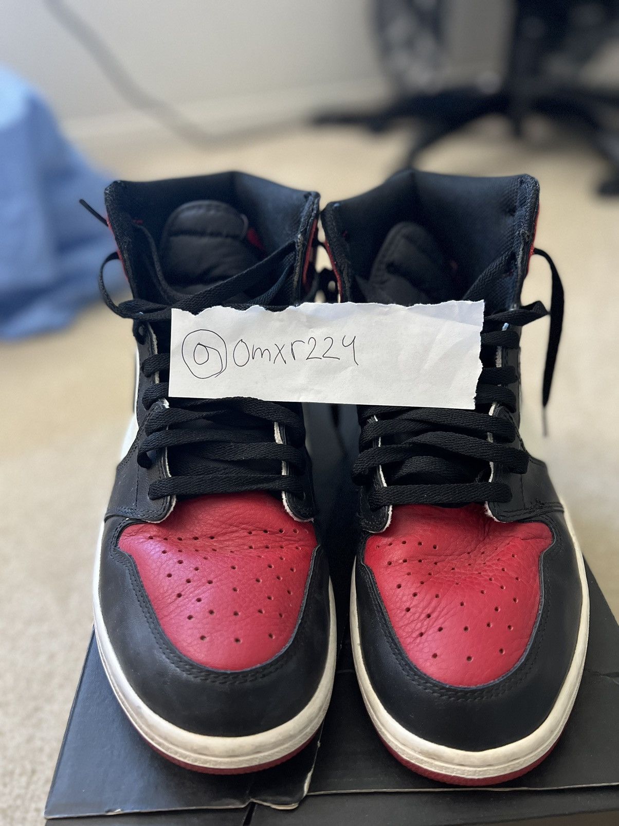 Jordan Brand 2018 Air Jordan 1 Bred Toe Size US 11.5 / EU 44-45 - 1 Thumbnail