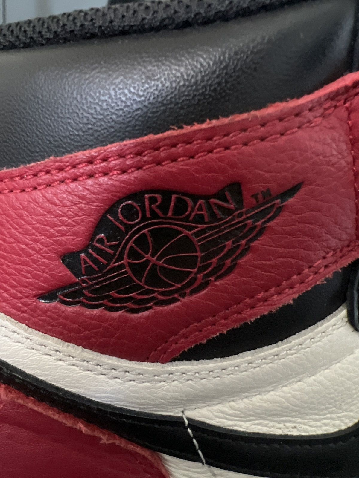 Jordan Brand 2018 Air Jordan 1 Bred Toe Size US 11.5 / EU 44-45 - 10 Thumbnail