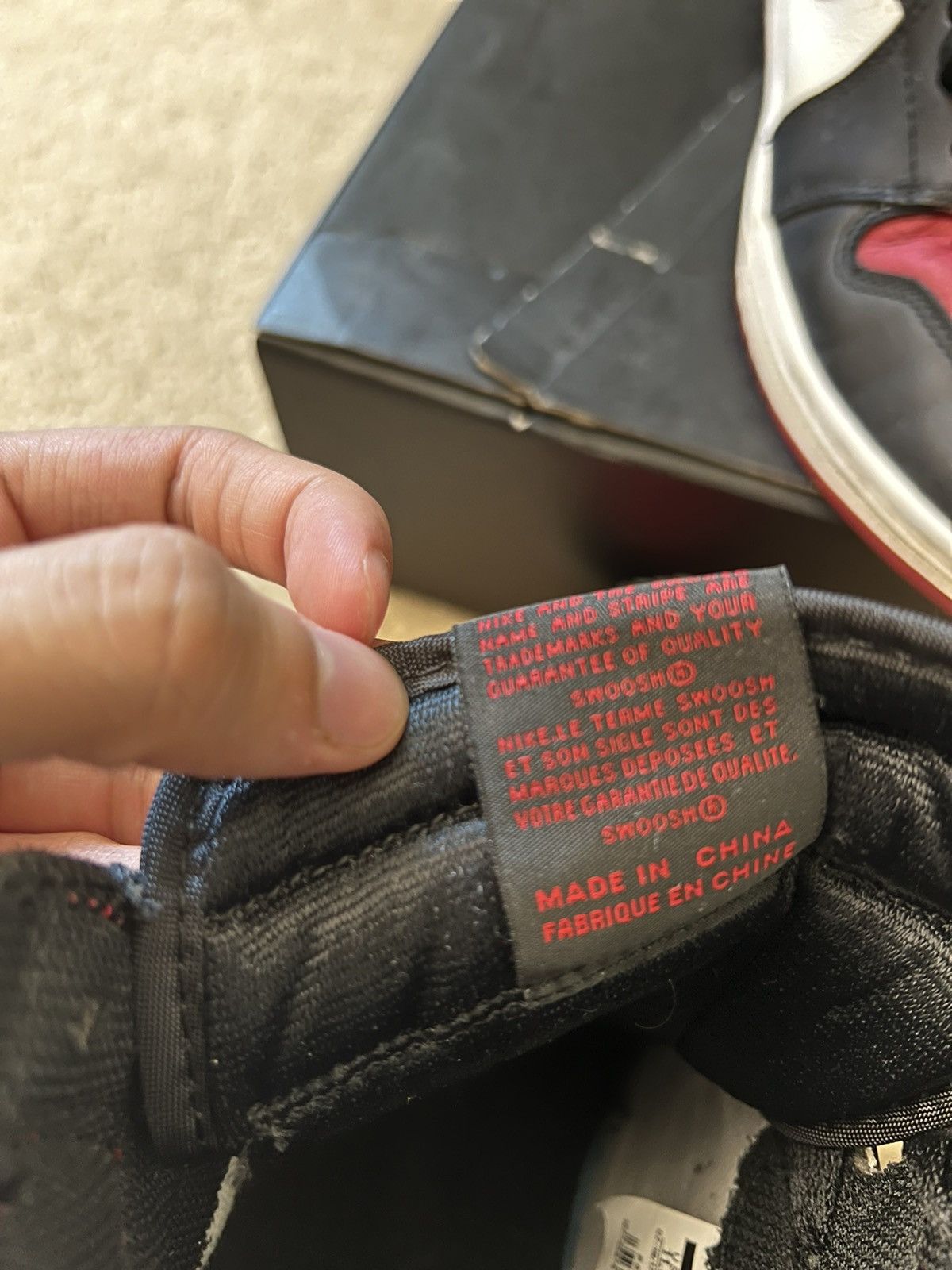 Jordan Brand 2018 Air Jordan 1 Bred Toe Size US 11.5 / EU 44-45 - 7 Thumbnail