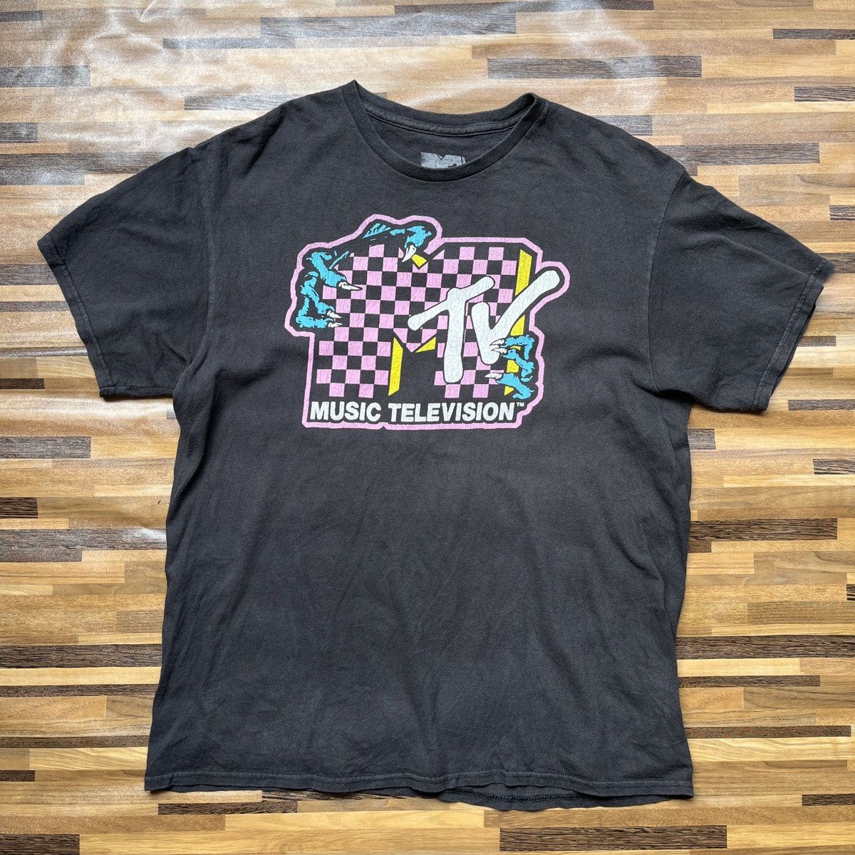 Mtv × Vintage Music Television Trademark MTV Faded Vintage 2010 Size US L / EU 52-54 / 3 - 13 Thumbnail
