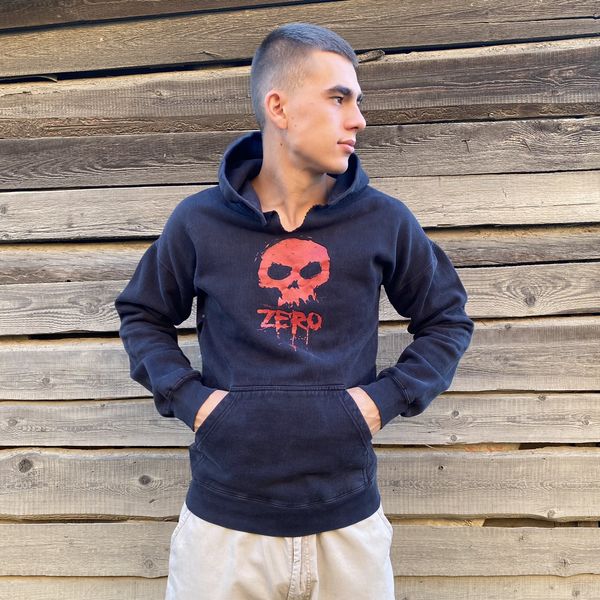 Vintage Vintage 00 s Zero Skateboards Skull Logo Hoodie Porn Star