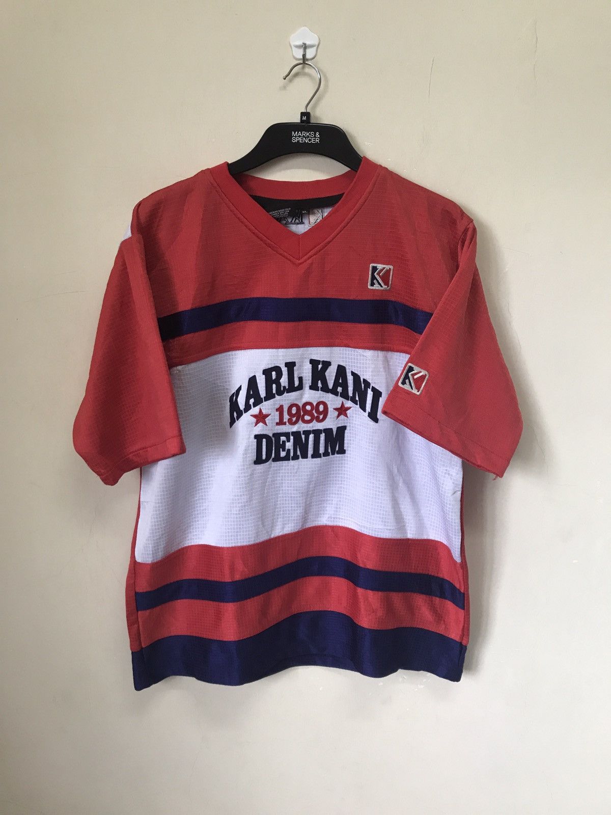 Karl Kani HIP HOP JERSEY BY KARL KANI OVERSIZE DESIGN SPELL OUT Size US L / EU 52-54 / 3 - 1 Thumbnail