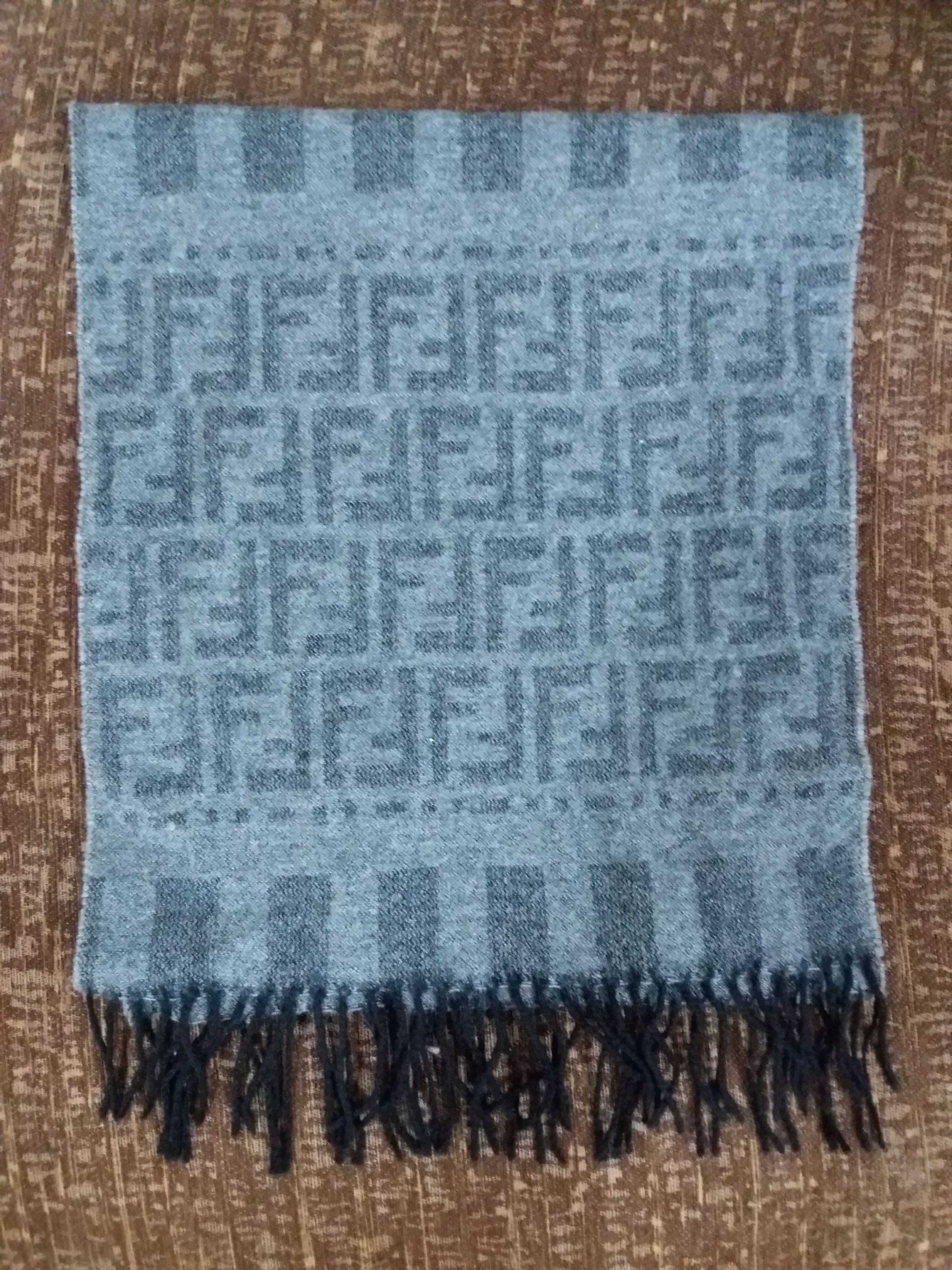 Fendi Fendi wool winter muffler/scarves made in italy Size ONE SIZE - 5 Thumbnail
