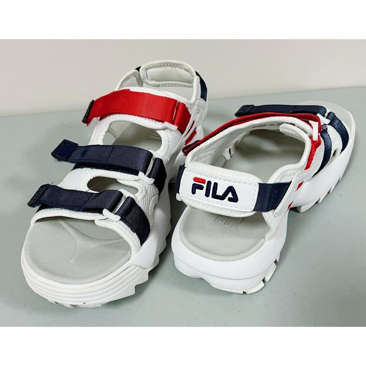 FILA Disruptor Sandals Slides Sneakers Shoes Size 9 Sandals