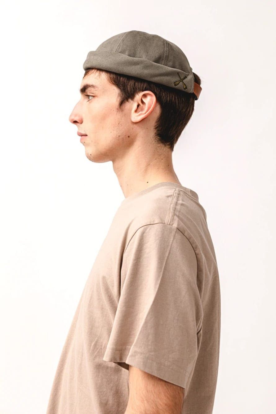 BETON CIRE GRAIL🔥Beton Sire 🇫🇷 Bonnet Docker Miki Beige Sand Size ONE SIZE - 2 Thumbnail