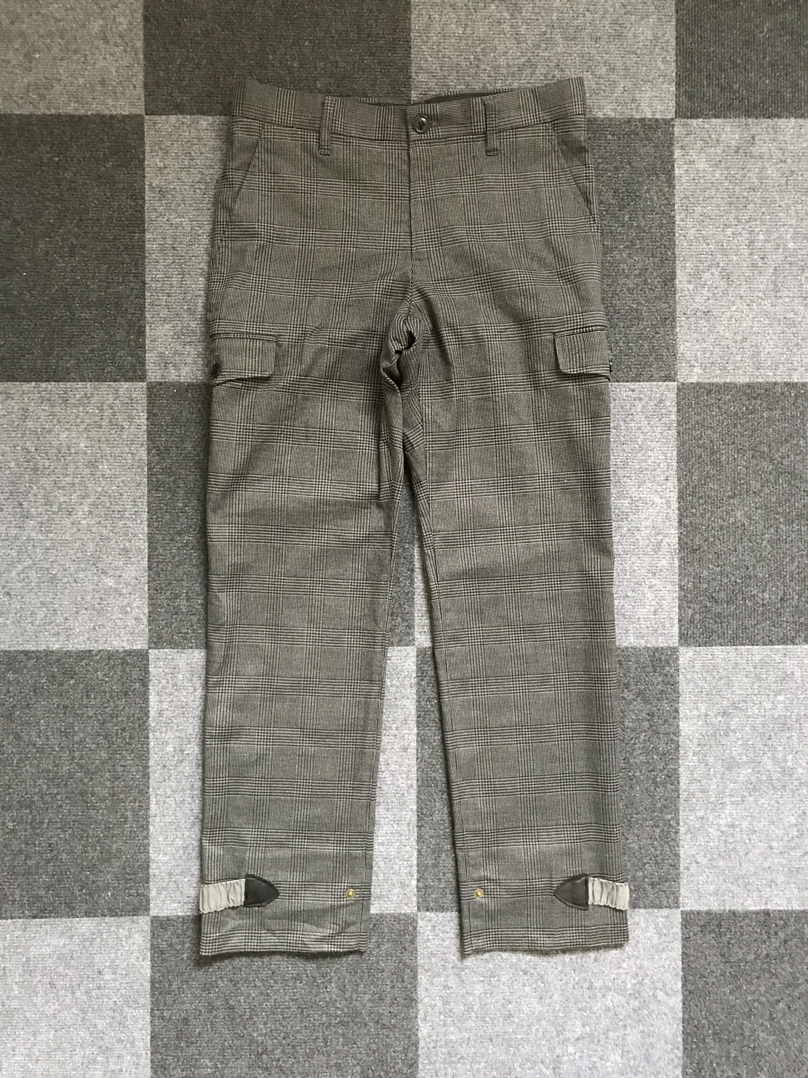 Frapbois CP212 FRAPBOIS Japan Office Utility Hypebeast Cargo Pant Size US 30 / EU 46 - 1 Thumbnail
