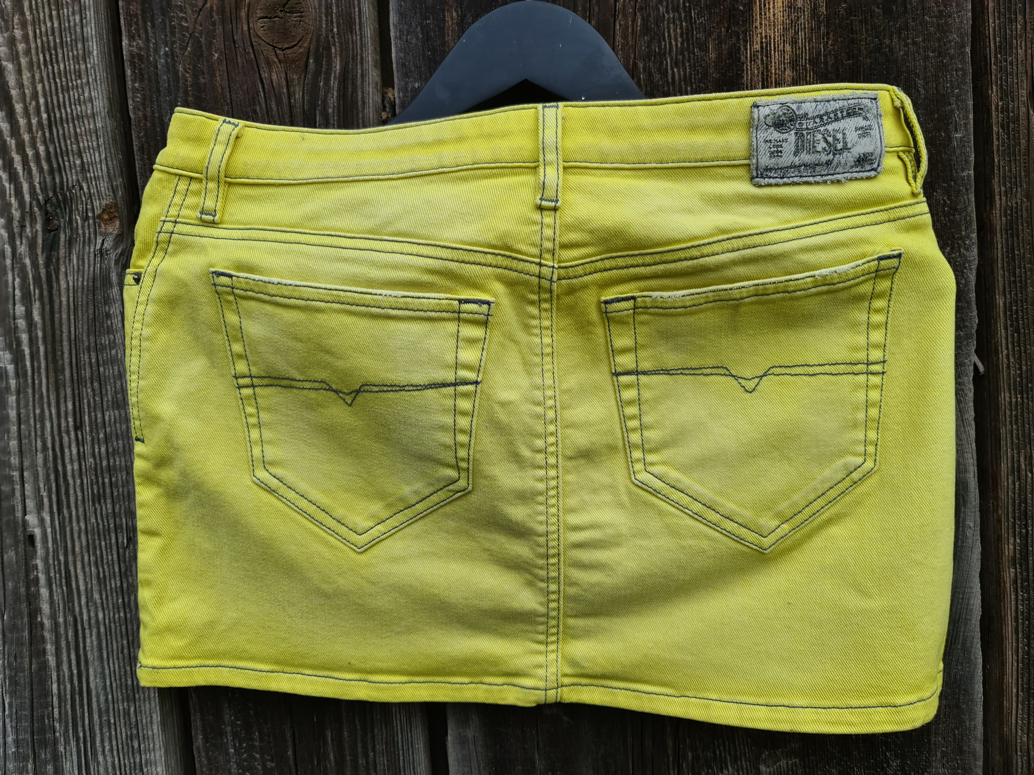 Diesel Womens diesel yellow mini skirt Size 26" / US 2 / IT 38 - 2 Thumbnail