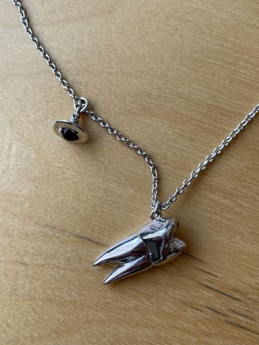 Vivienne Westwood Vintage animal tiger tooth necklace w bonus orb