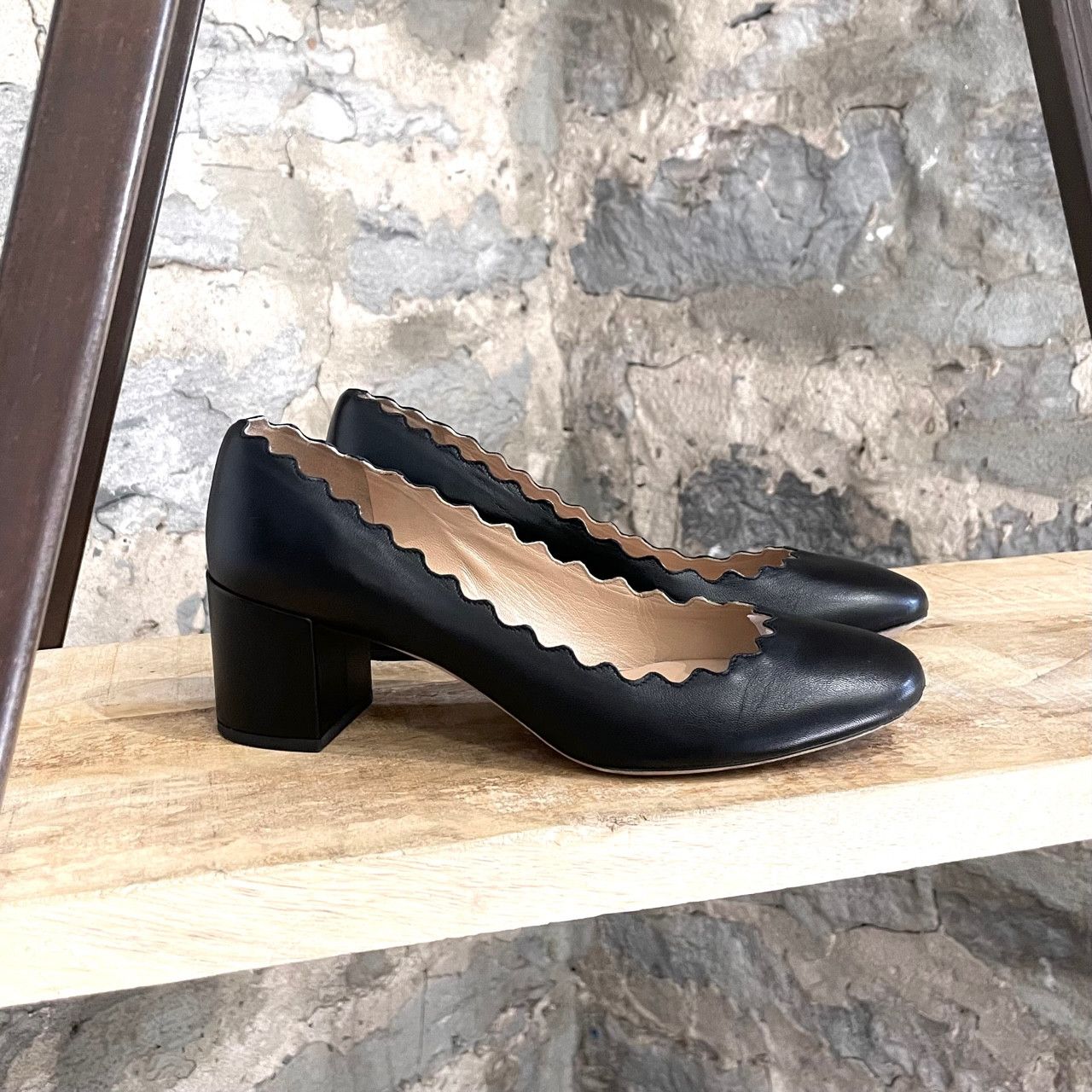 Chloé Black Leather Lauren Scallop Pumps