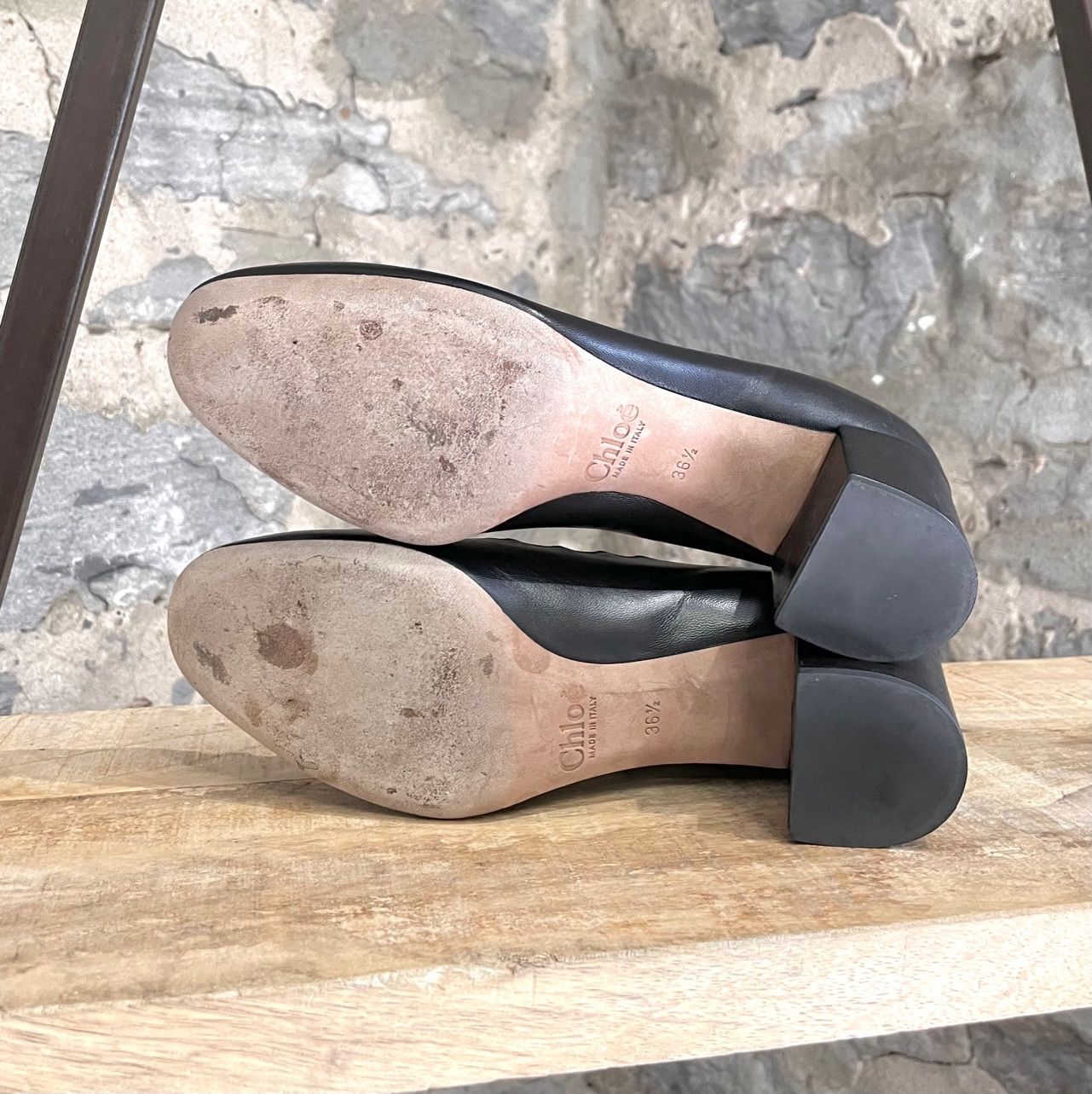 Chloé Black Leather Lauren Scallop Pumps