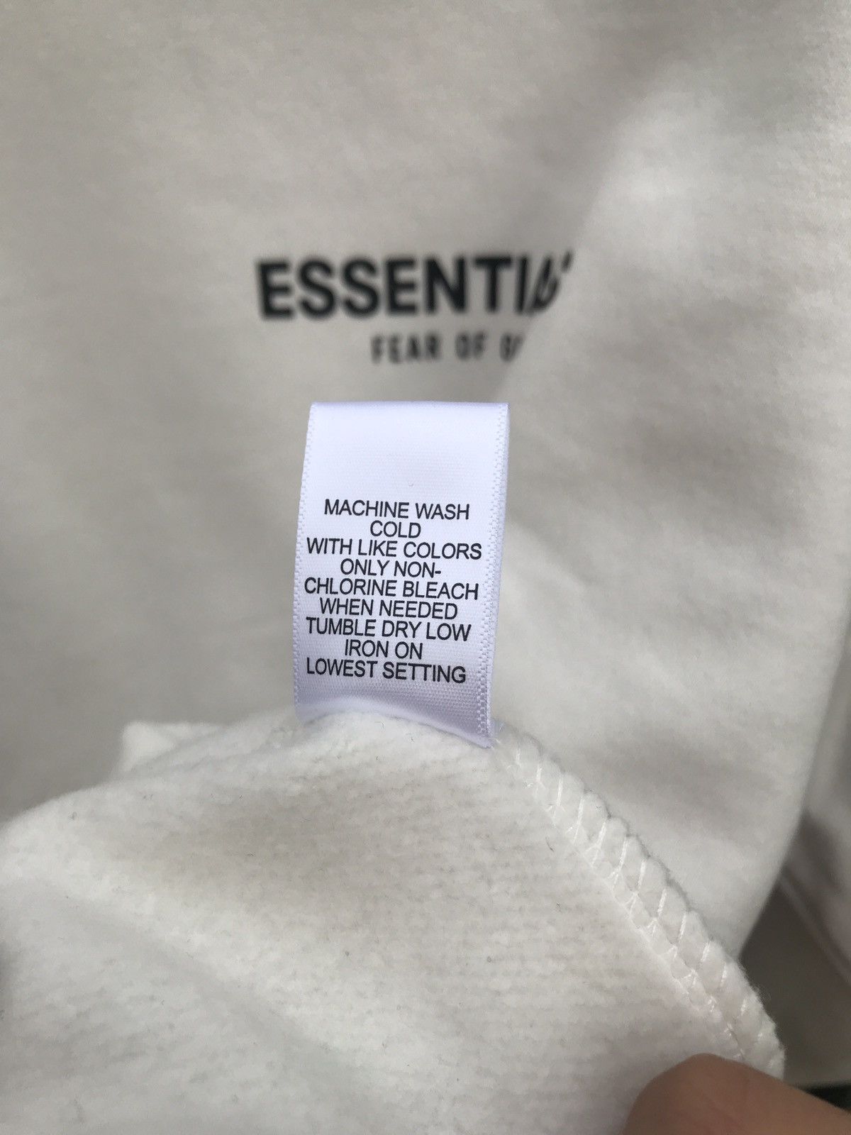 Essentials 2019 Fear of God Essentials Photo Crewneck White Size US XS / EU 42 / 0 - 7 Thumbnail
