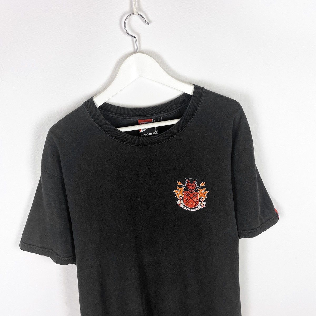 Vintage Vintage 90s Underground England 666 Devil Flame Rare tee Size US L / EU 52-54 / 3 - 3 Thumbnail