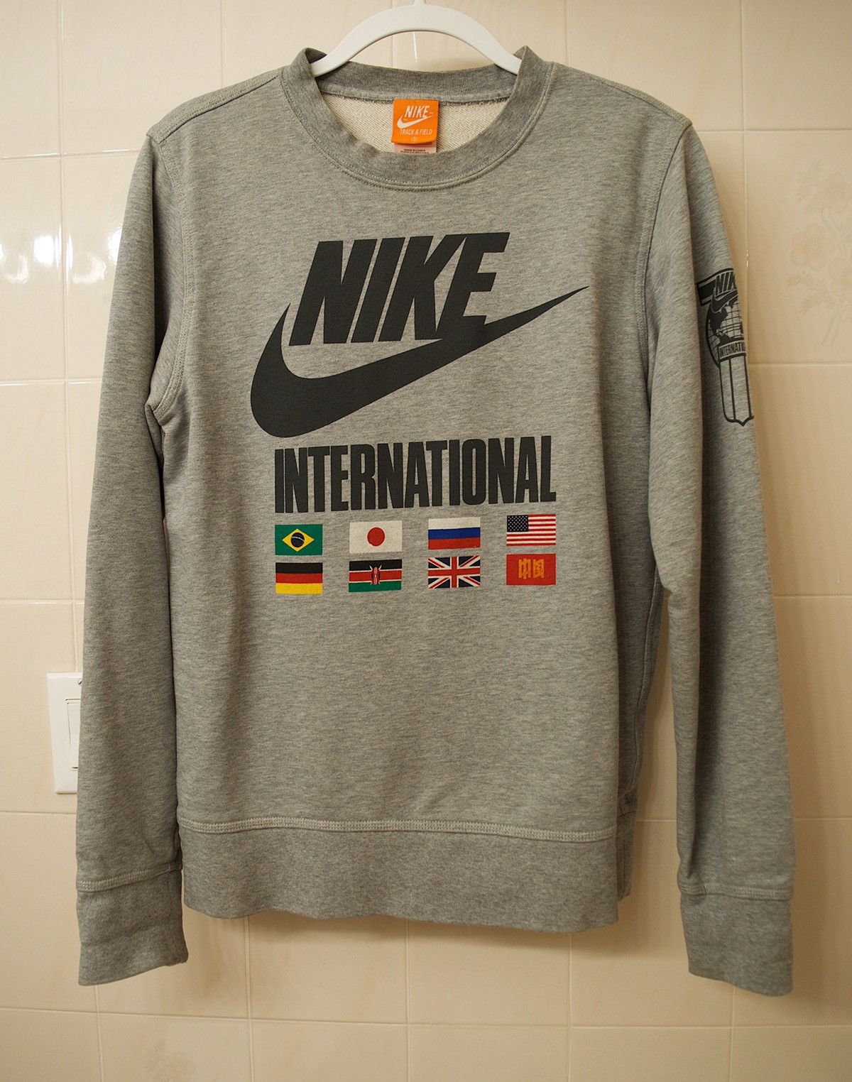 Nike discount international sweatshirt