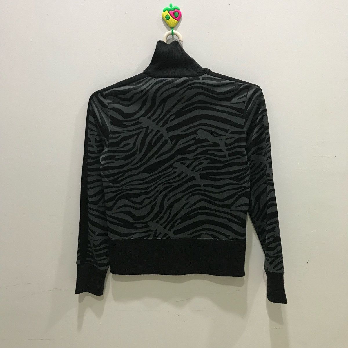 Puma PUMA Jacket Small Logo Fits Size S Size US S / EU 44-46 / 1 - 5 Thumbnail
