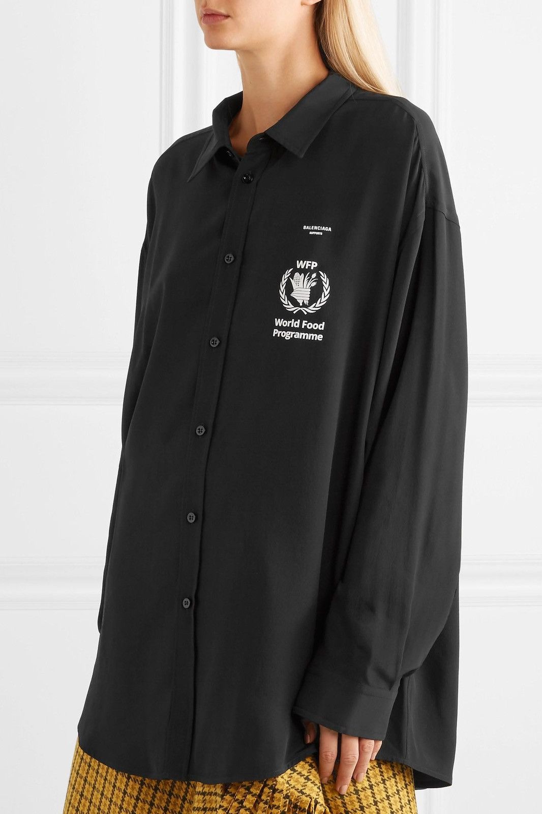 Balenciaga World Food Programme oversized shirt Size US L / EU 52-54 / 3 - 1 Thumbnail