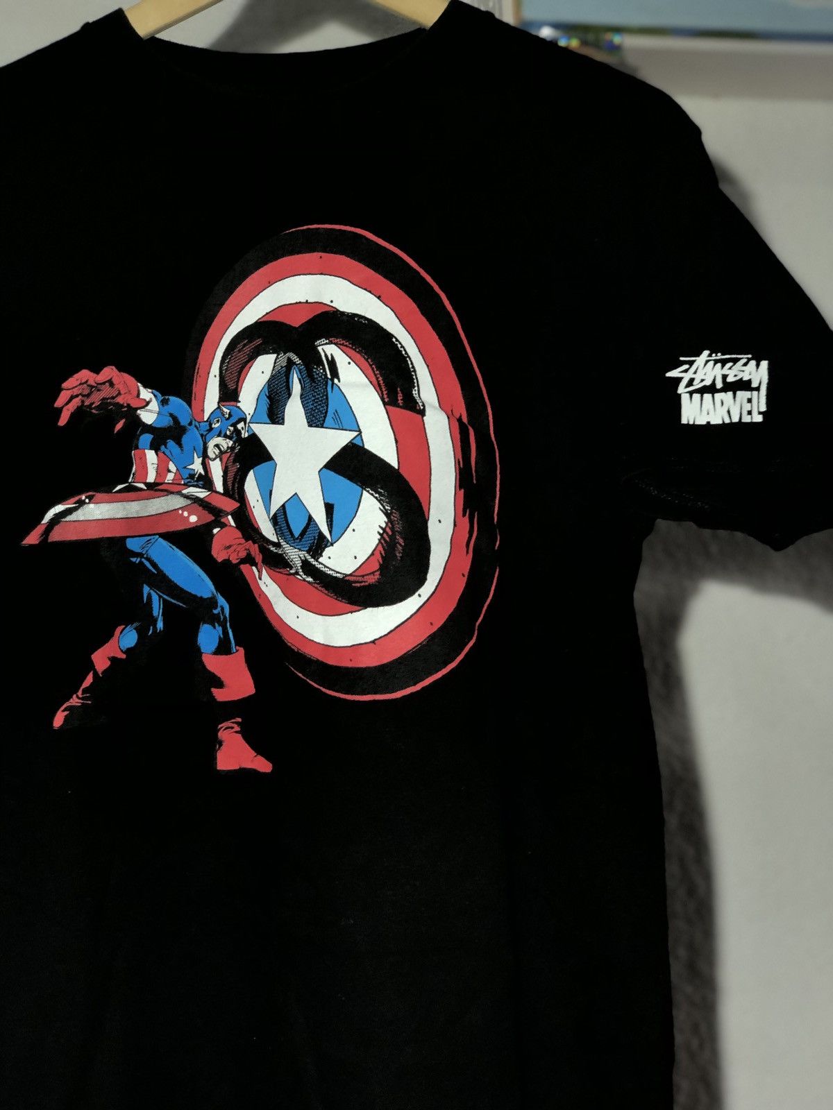 Stussy Captain America selling T Shirt Sz.xl