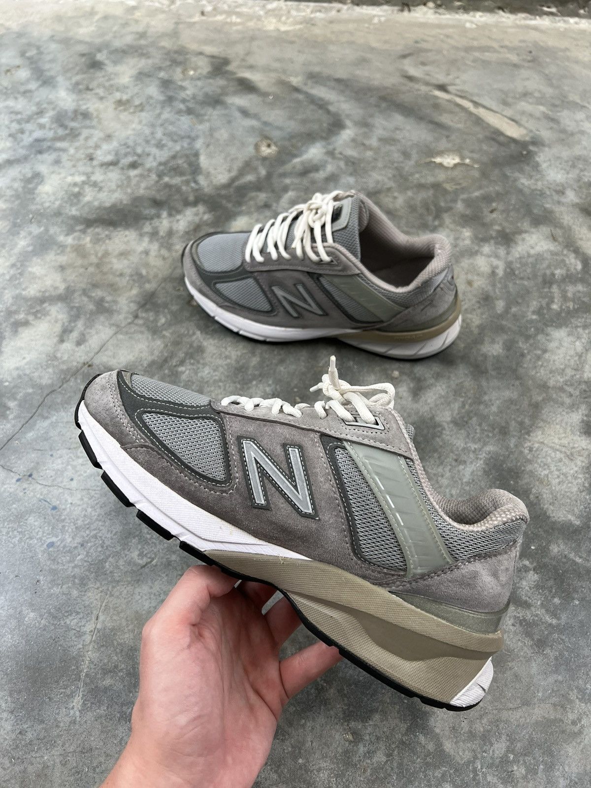 New Balance New Balance 990v5 Grey Sz. 7 ❄️❄️❄️ 990 Size US 7 / EU 40 - 3 Thumbnail