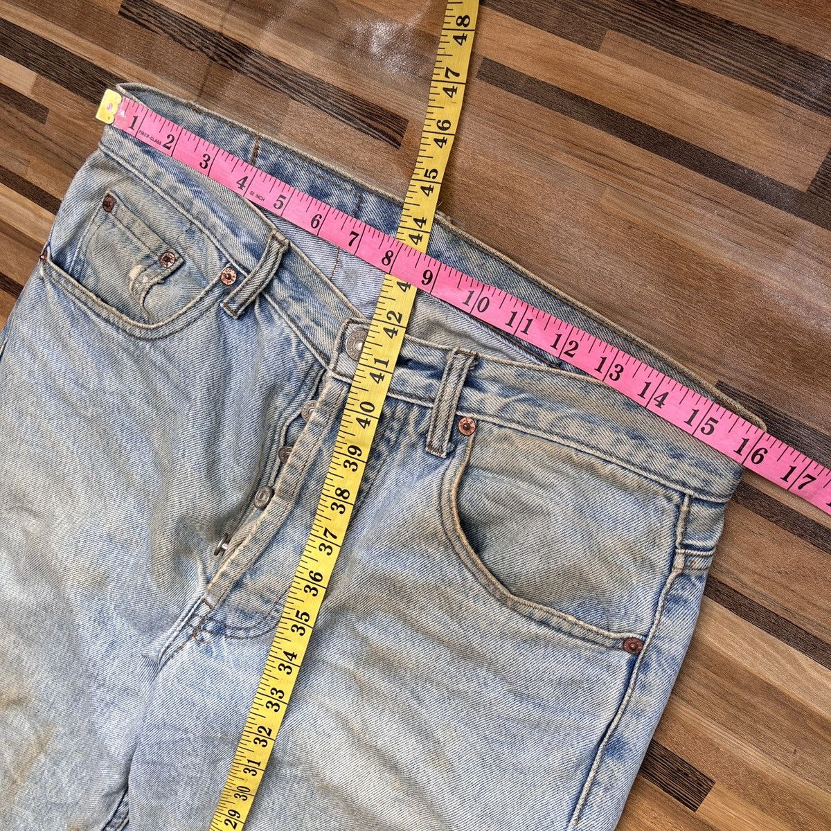 Levi's Vintage Clothing Ripped Levis 501 Vintage 1993 Straight Cut Made In USA Size US 32 / EU 48 - 3 Thumbnail