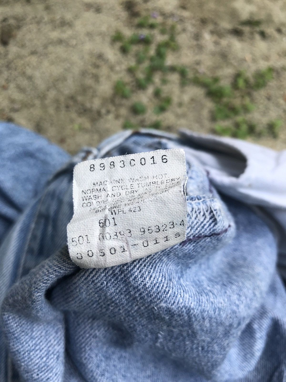 Beauty Beast × Levi's Vintage 80s / 90s Levis’s 501 ripped jeans Size US 35 - 12 Thumbnail