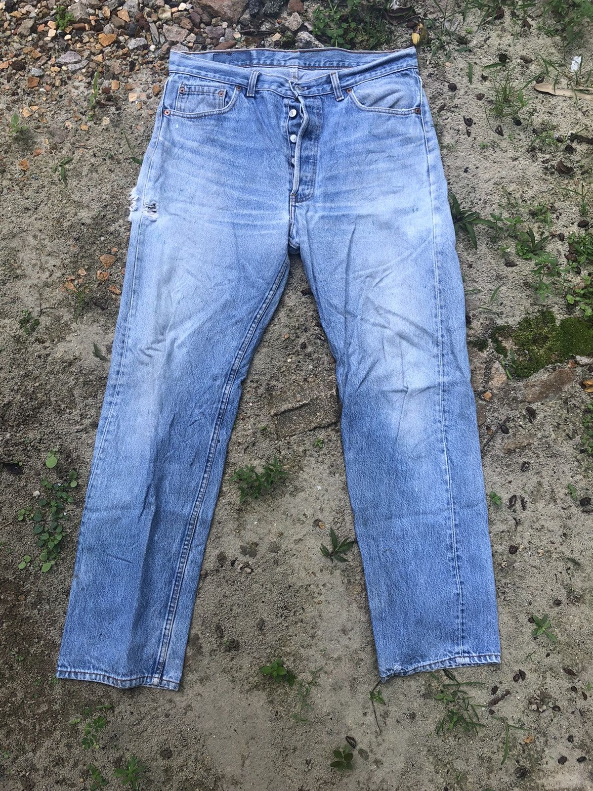 Beauty Beast × Levi's Vintage 80s / 90s Levis’s 501 ripped jeans Size US 35 - 1 Thumbnail