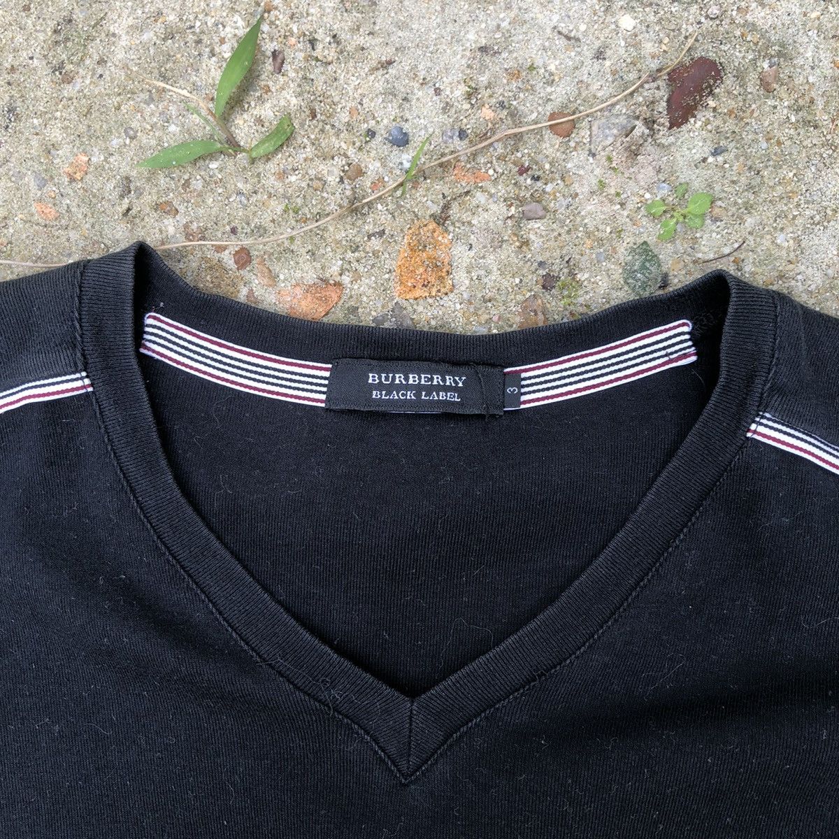 Black Label × Burberry Burberry black label V neck tee Size M / US 6-8 / IT 42-44 - 4 Thumbnail