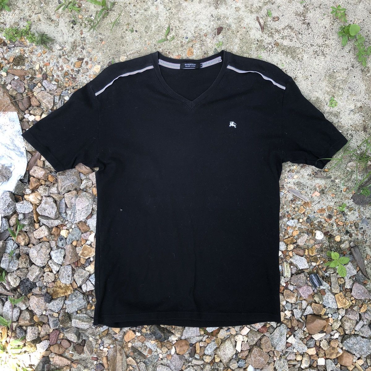 Black Label × Burberry Burberry black label V neck tee Size M / US 6-8 / IT 42-44 - 1 Thumbnail