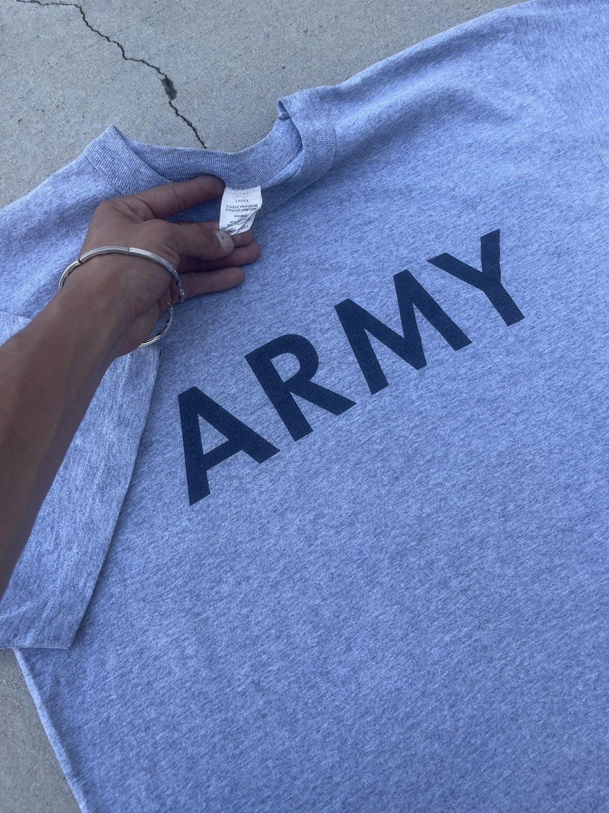 Vintage Vintage 80s Heather Grey Army Single Stitch T Shirt L Size US L / EU 52-54 / 3 - 2 Thumbnail