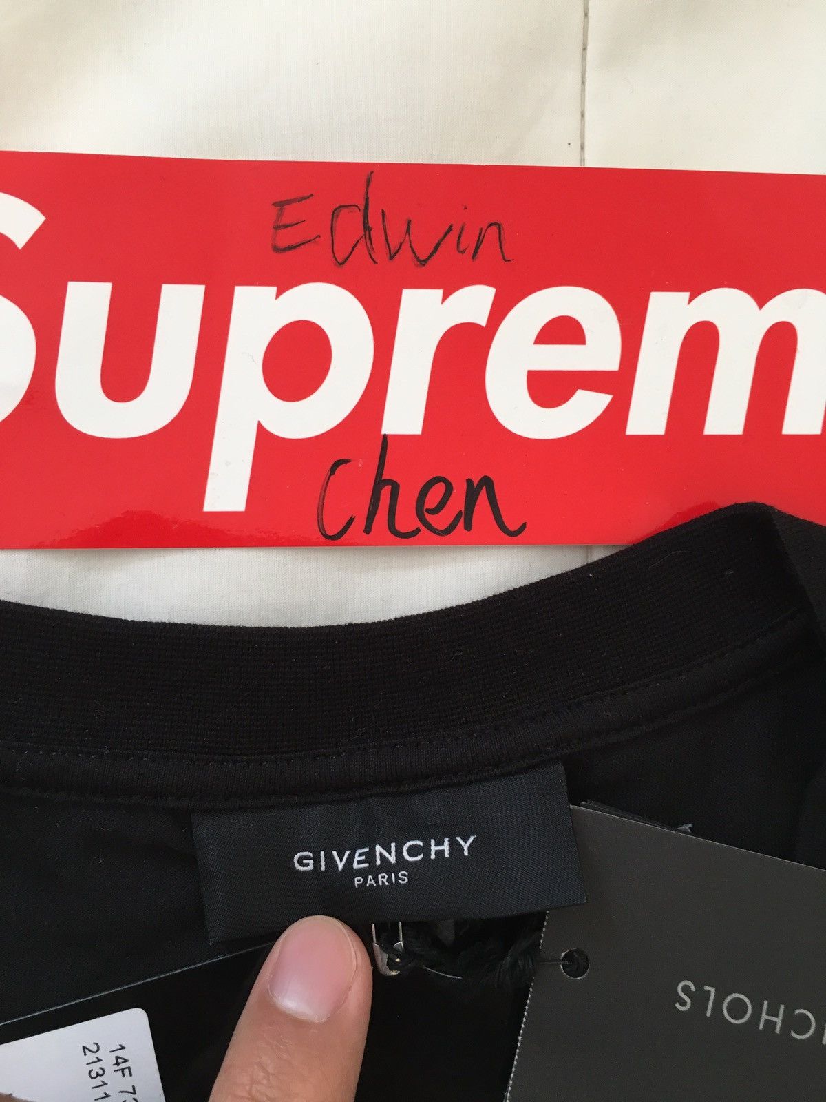 Givenchy Givenchy Tshirt Flag Poker skeleton Riccardo Tisci Size US M / EU 48-50 / 2 - 2 Thumbnail