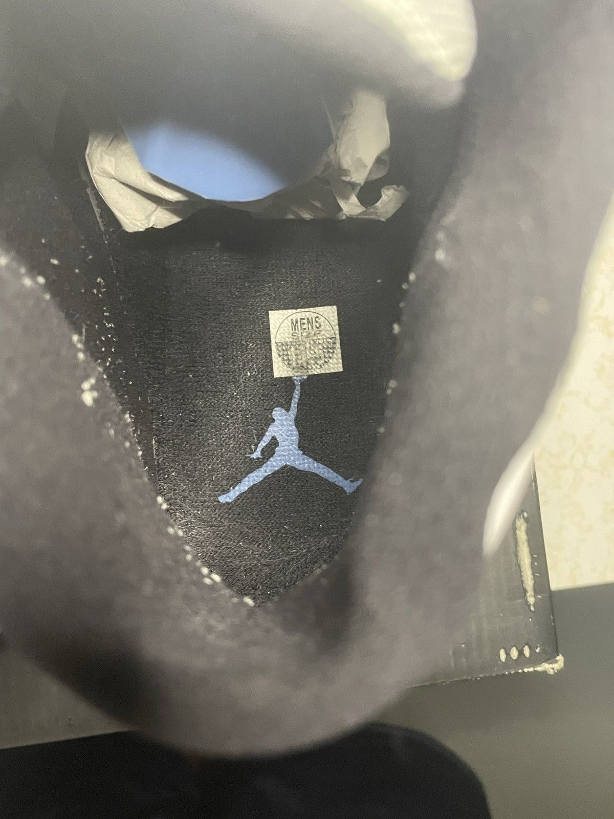 Jordan Retro 11 ‘legend blue’