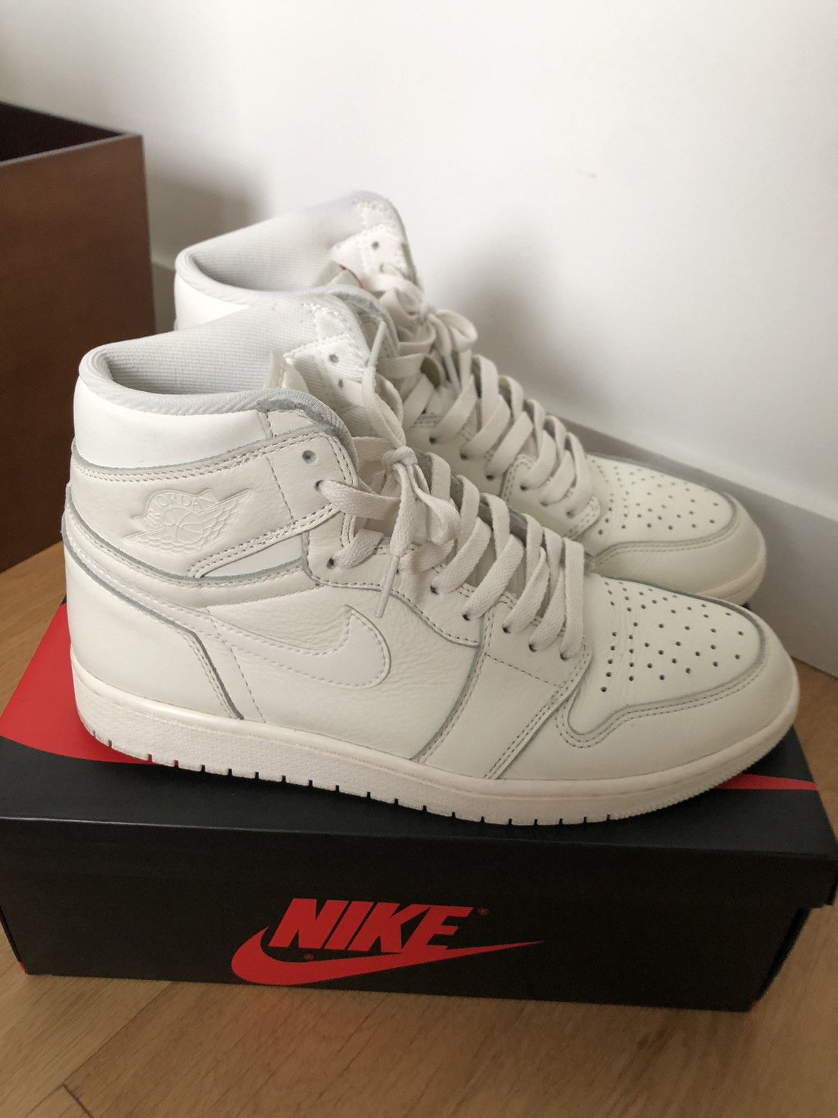 Air Jordan 1 Retro High OG Sail 2017