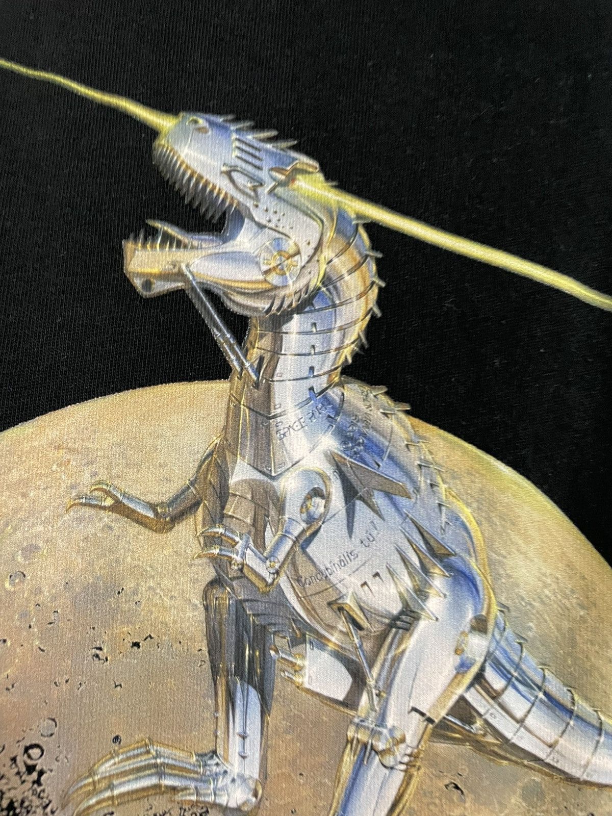 Uniqlo x Hajime Sorayama x Jurassic Park