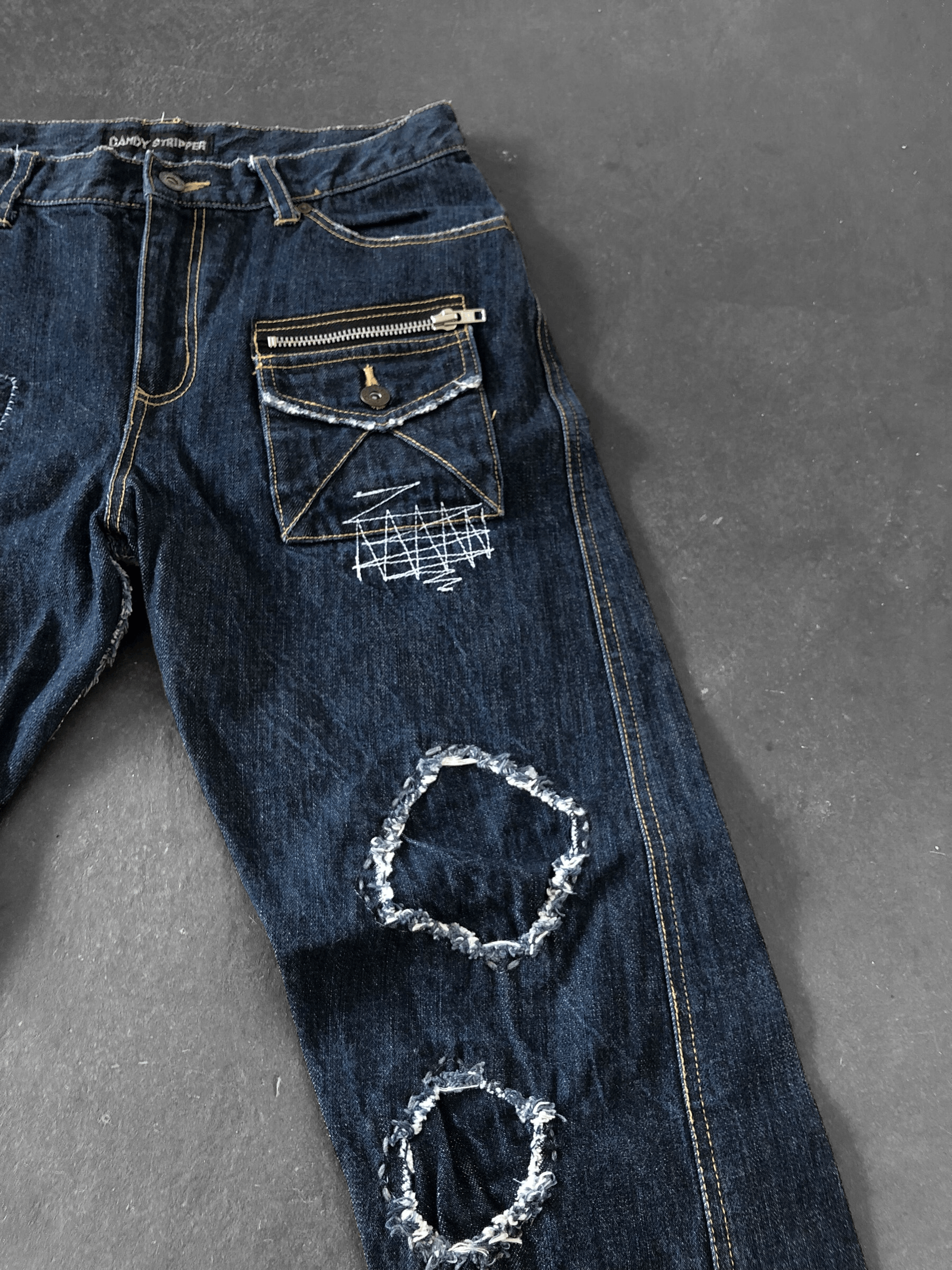 Japanese Brand CANDY STRIPPER SASHIKO BORO RIPPED INDIGO JEANS Size US 31 - 3 Thumbnail