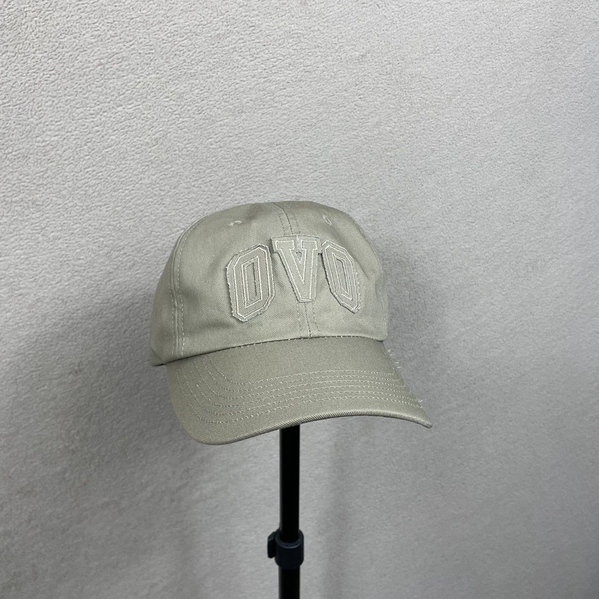 Drake × October's Very Own OVO October’s Very Own Champagne Hat Size ONE SIZE - 1 Thumbnail
