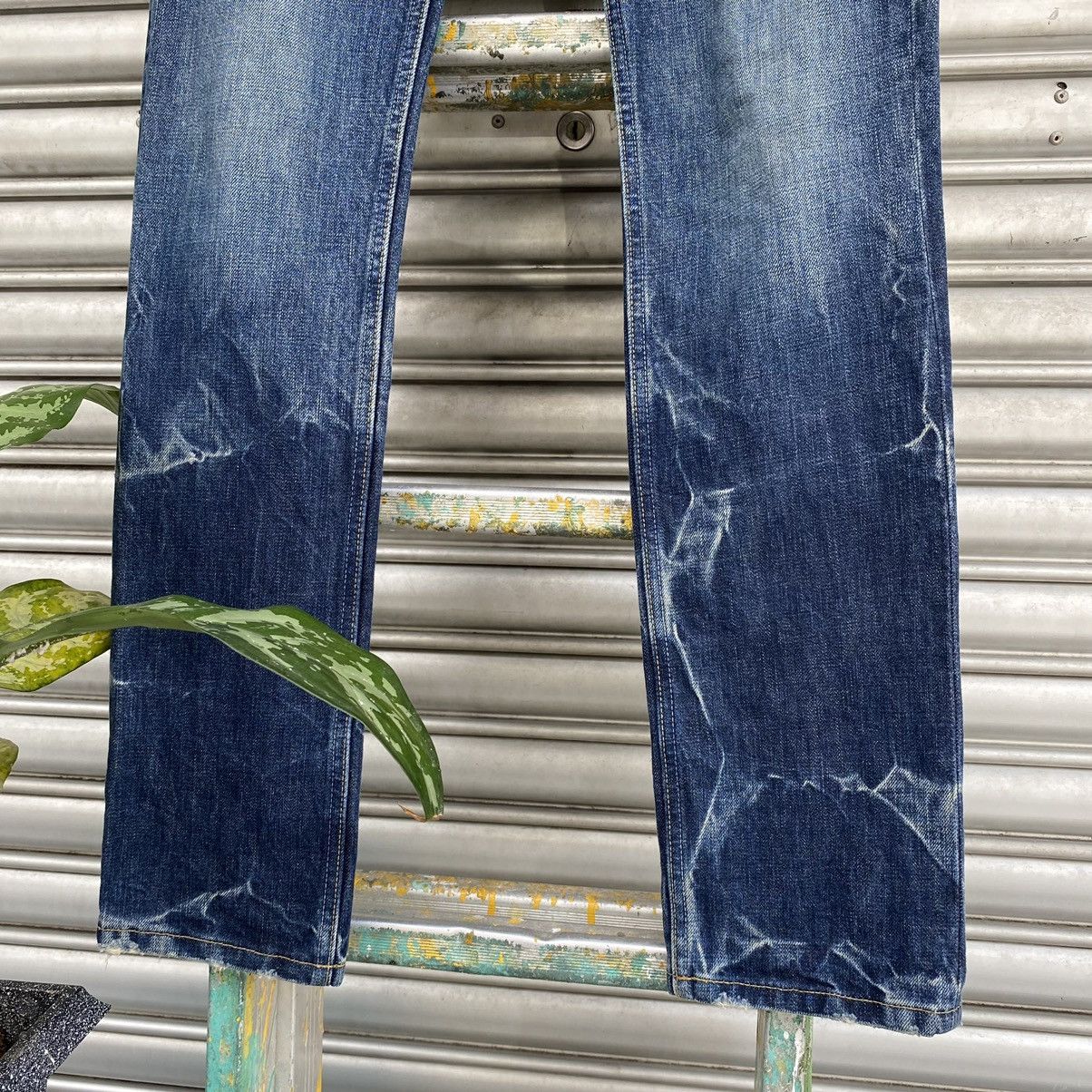 Hysteric Glamour Hysteric Glamour Patchwork Distressed Denim Blue Jeans Pants Size US 34 / EU 50 - 14 Thumbnail