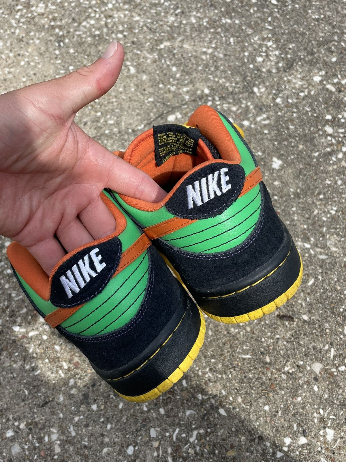 Nike Dunk Low Green Spark/Hoop Orange Size US 10 / EU 43 - 3 Thumbnail
