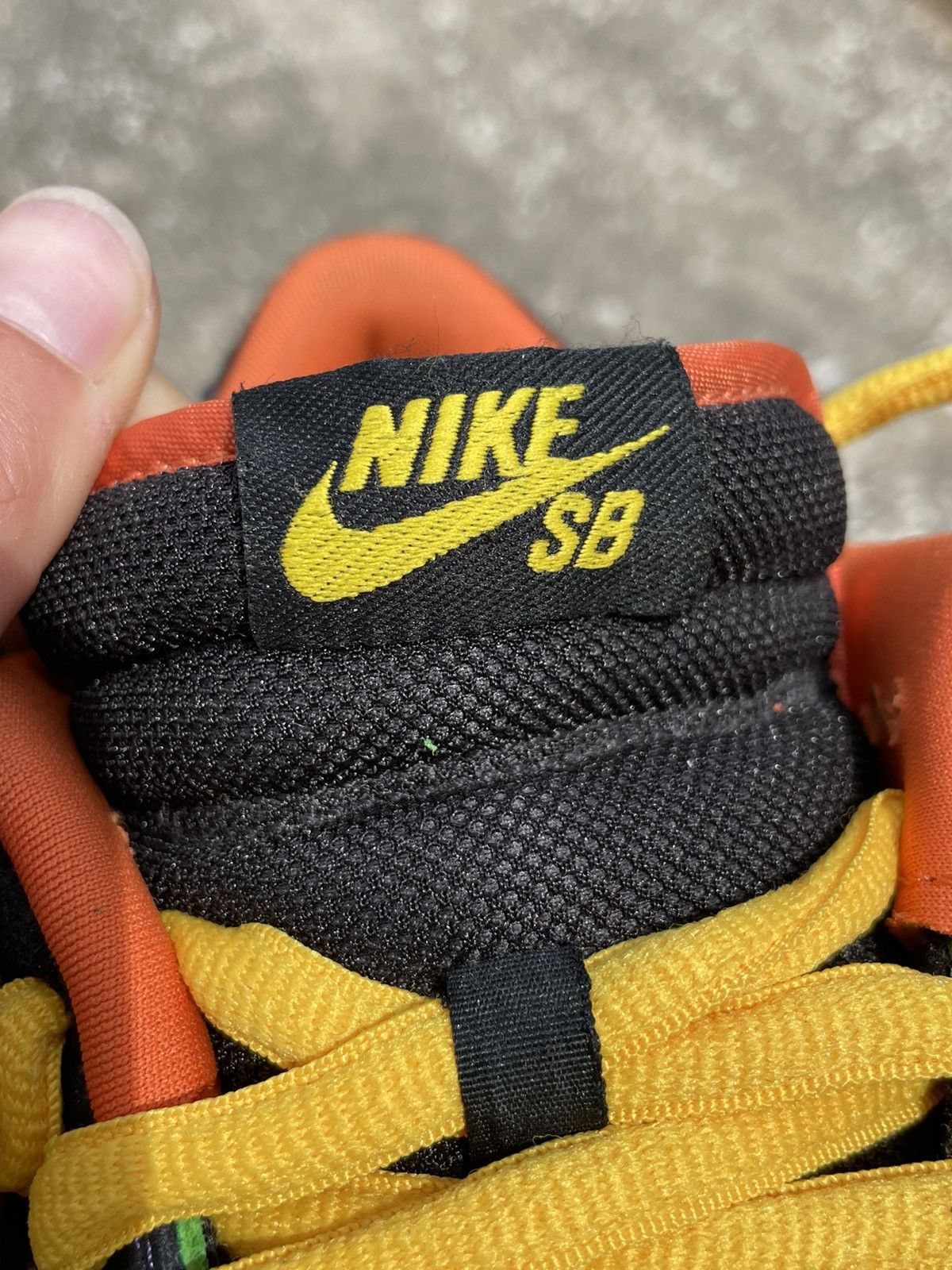 Nike Dunk Low Green Spark/Hoop Orange Size US 10 / EU 43 - 7 Thumbnail