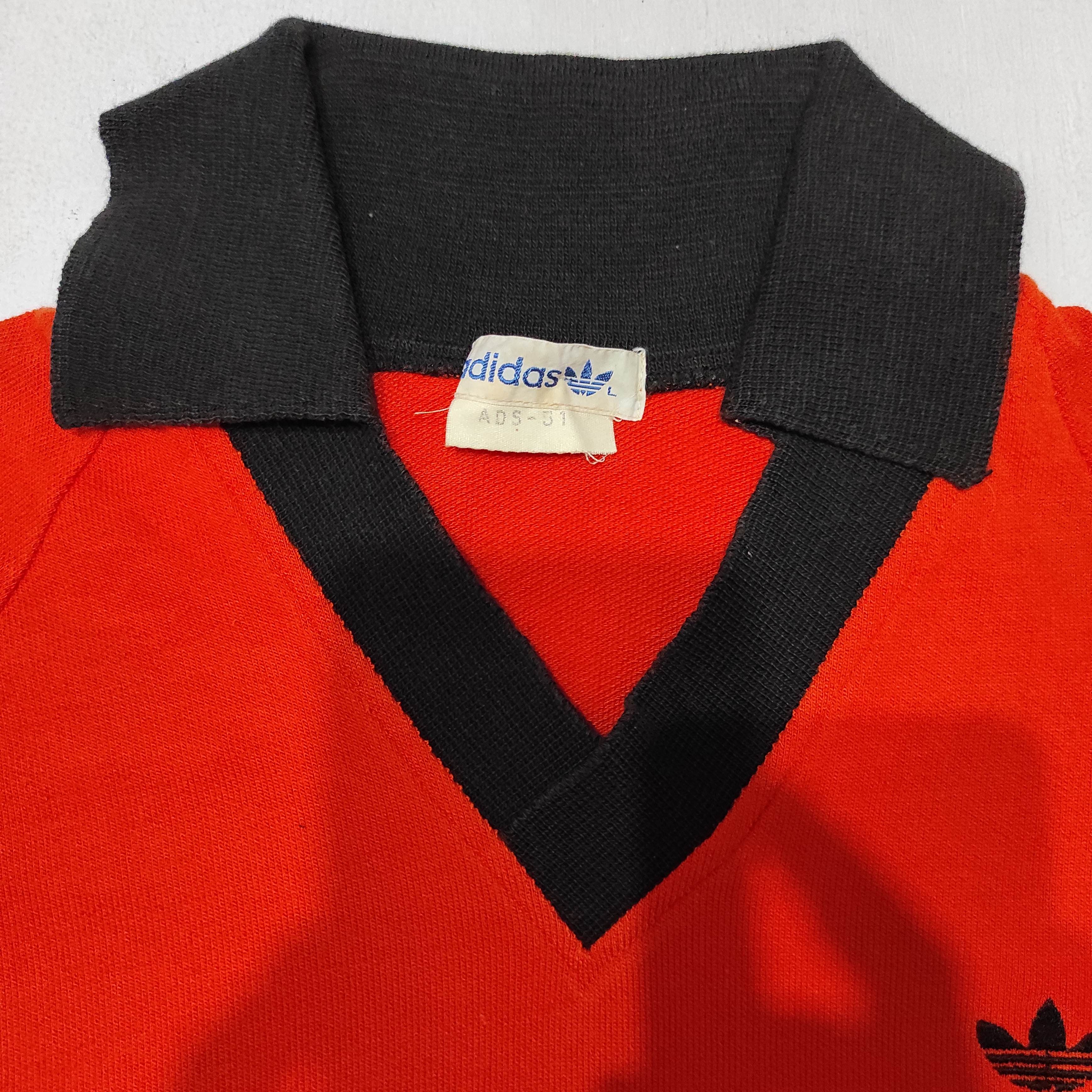 Adidas Vintage 80's Adidas Sharp Collar Sportswear Size US S / EU 44-46 / 1 - 5 Thumbnail