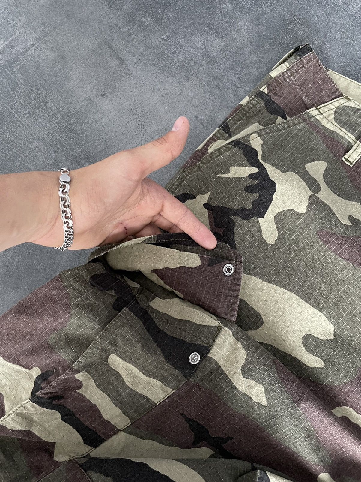 Carhartt Vintage Carhartt Camo Military Cargo Pants Joggers Size 38 Size US 38 / EU 54 - 11 Thumbnail