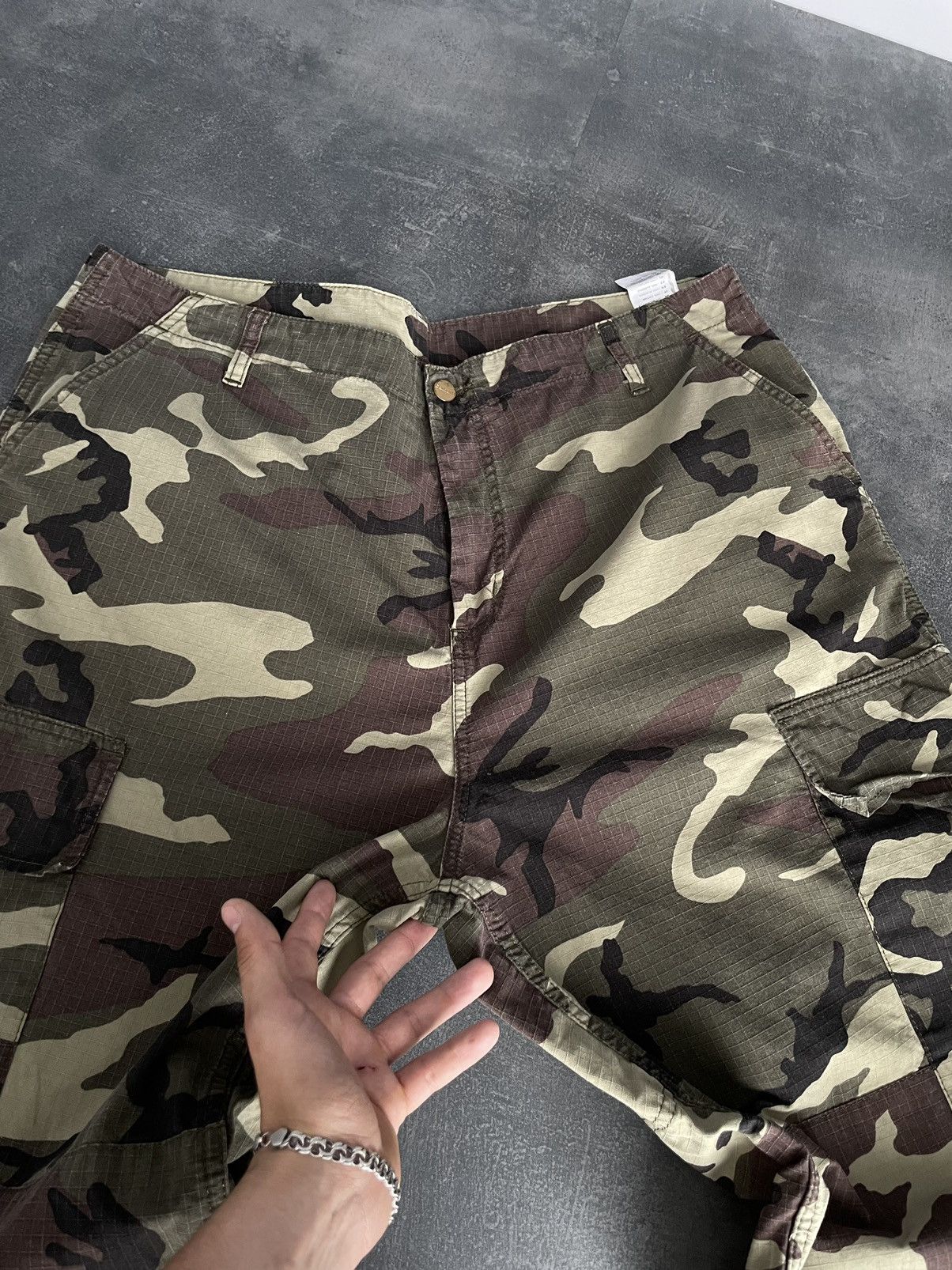 Carhartt Vintage Carhartt Camo Military Cargo Pants Joggers Size 38 Size US 38 / EU 54 - 8 Thumbnail