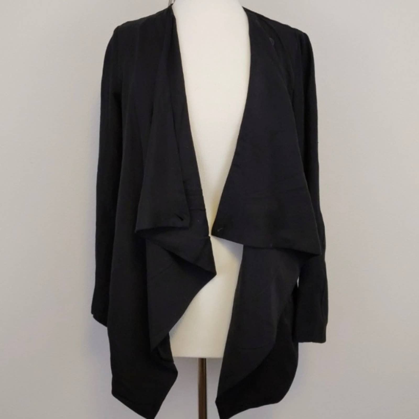 Blank NYC Black Linen/Tencel Drape Jacket Wrap Small