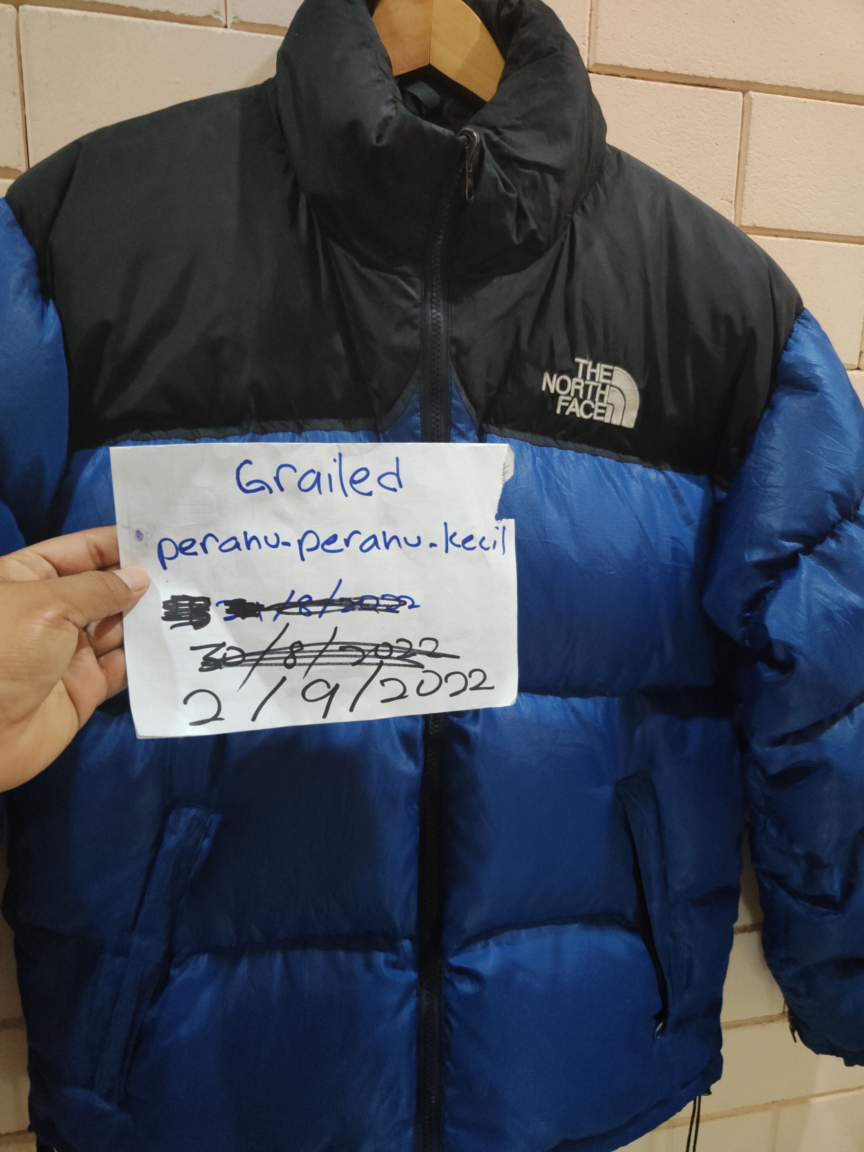The North Face TNF Nuptse Puffer 700 Size US L / EU 52-54 / 3 - 7 Thumbnail